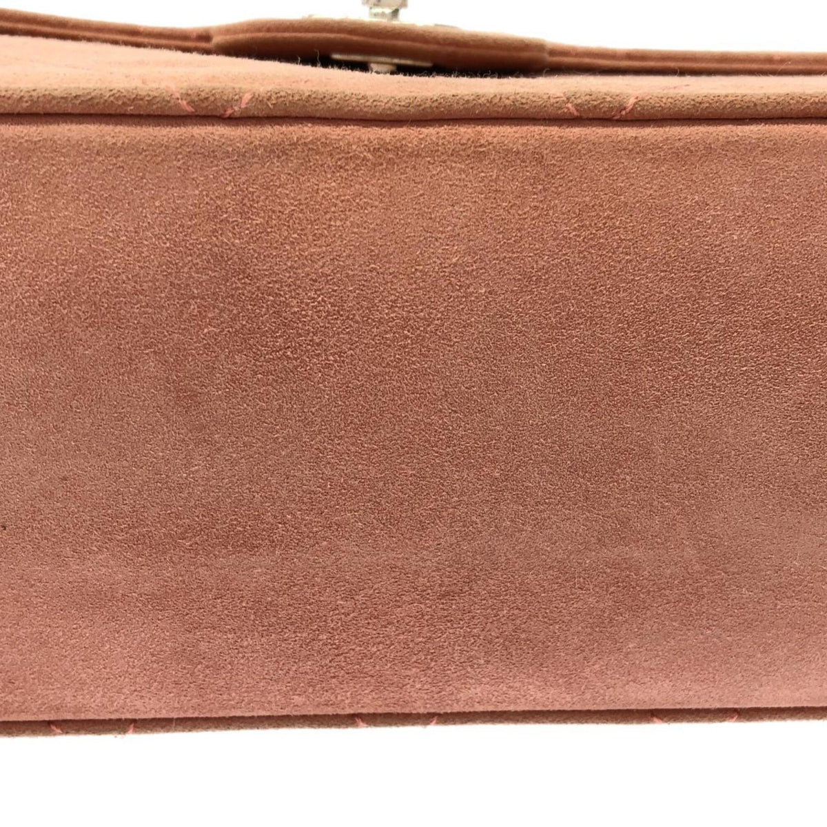 Chanel Pink Suede Shoulder Bag (Pre-Owned)