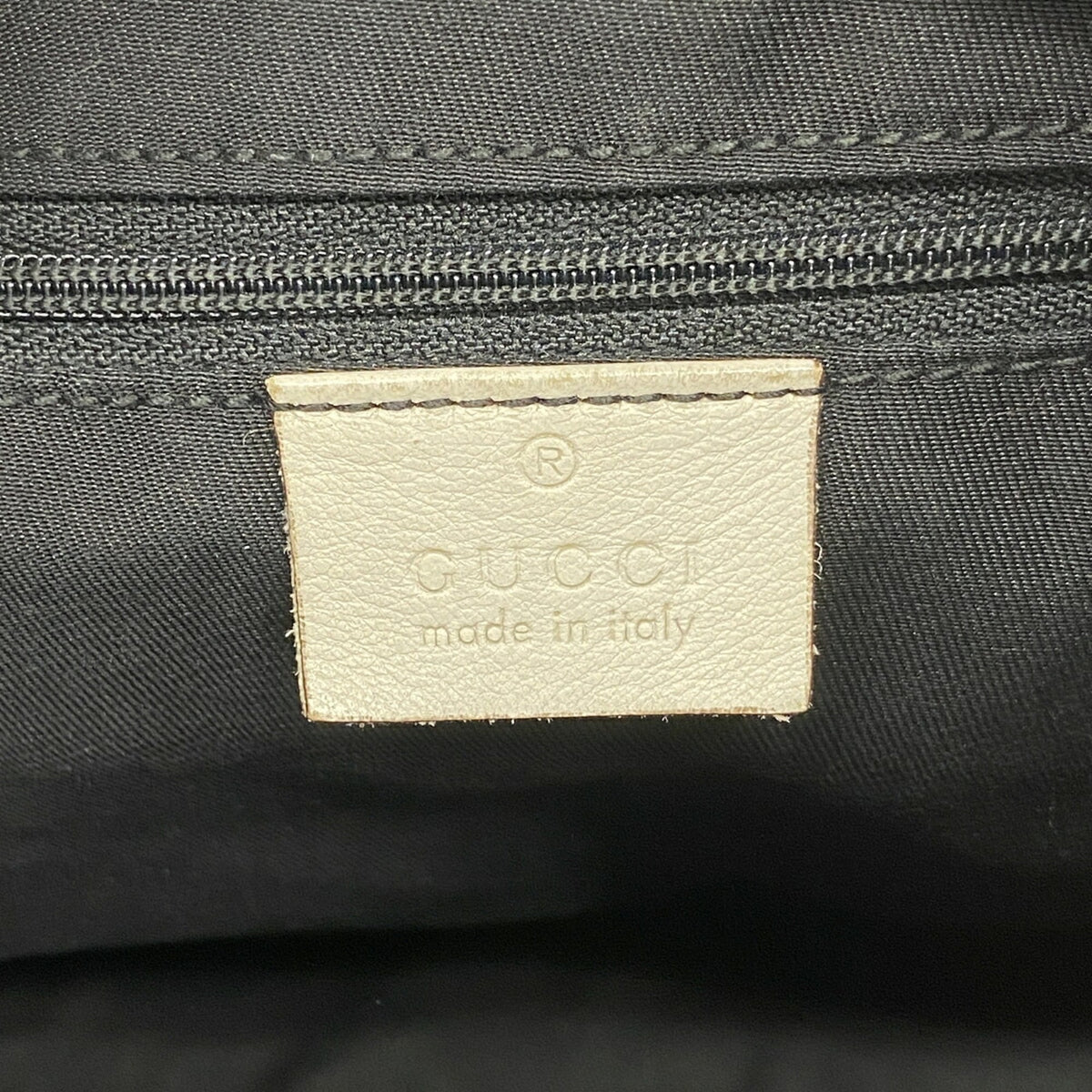 Gucci White Leather Shoulder Bag (Pre-Owned)