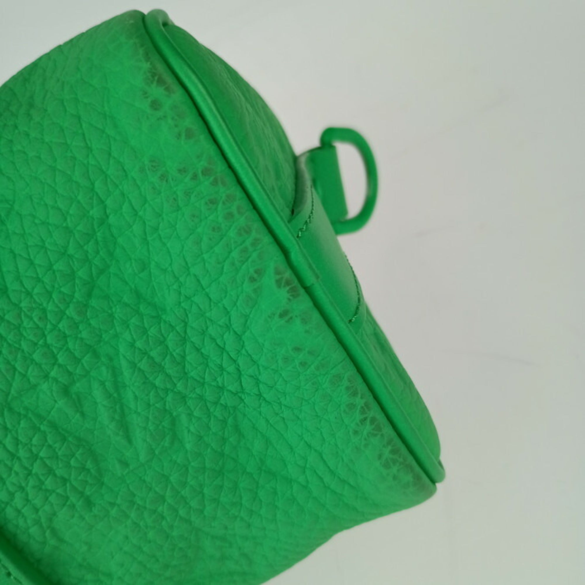 Louis Vuitton Green Leather Handbag Shoulder Bag (Pre-Owned)