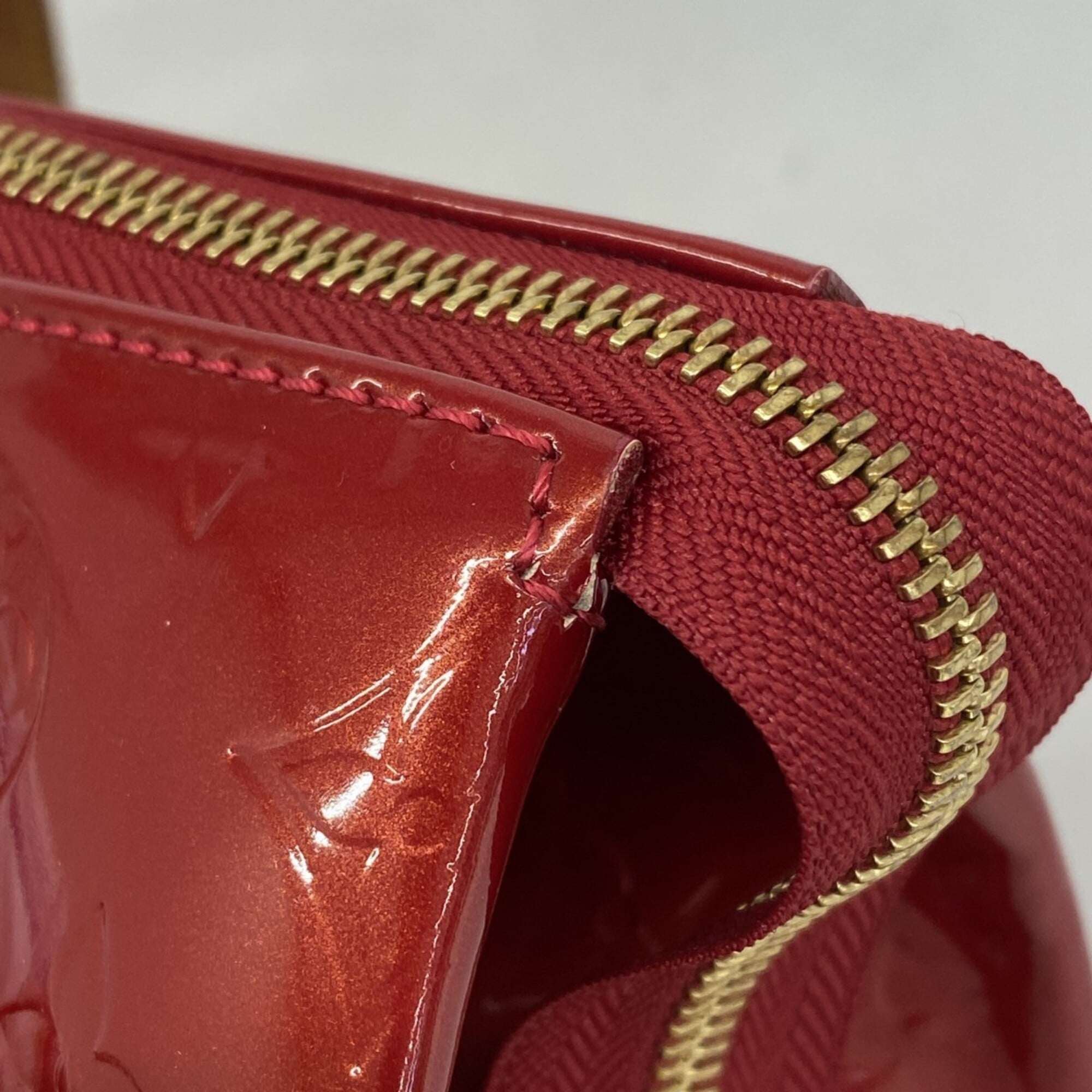 Louis Vuitton Pomme D'amour Handbag (Pre-Owned)