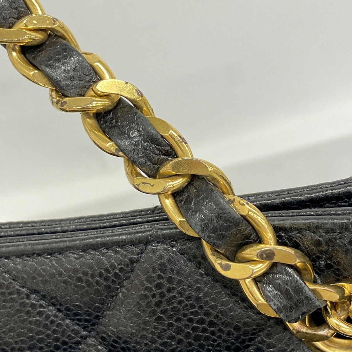 Chanel Black Grained Calfskin Shoulder Bag (Pre-Owned)
