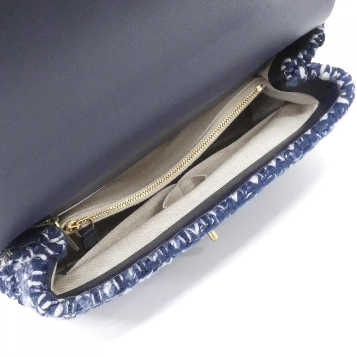 Chanel Navy Tweed Leather Handbag (Pre-Owned)