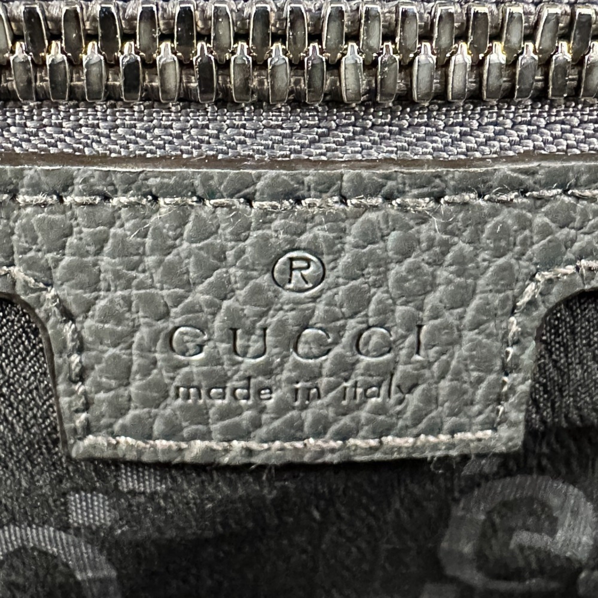 Gucci Gray Polyester Shoulder Bag (Pre-Owned)