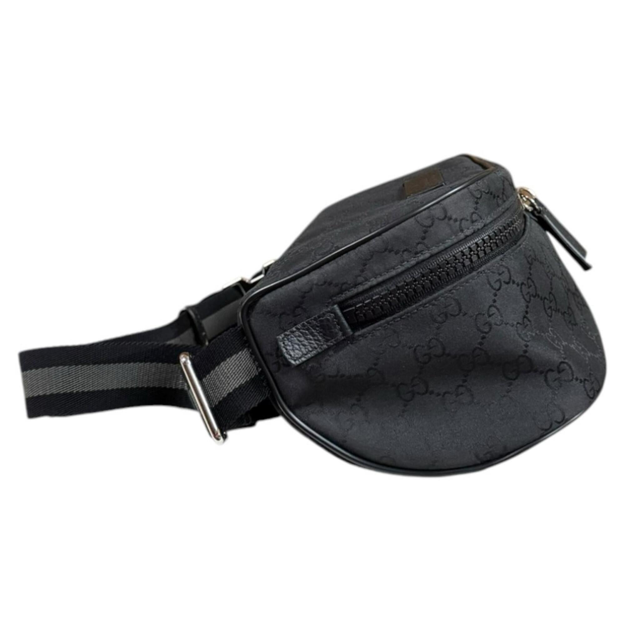 Gucci Black Nylon Sling Bag (Pre-Owned)