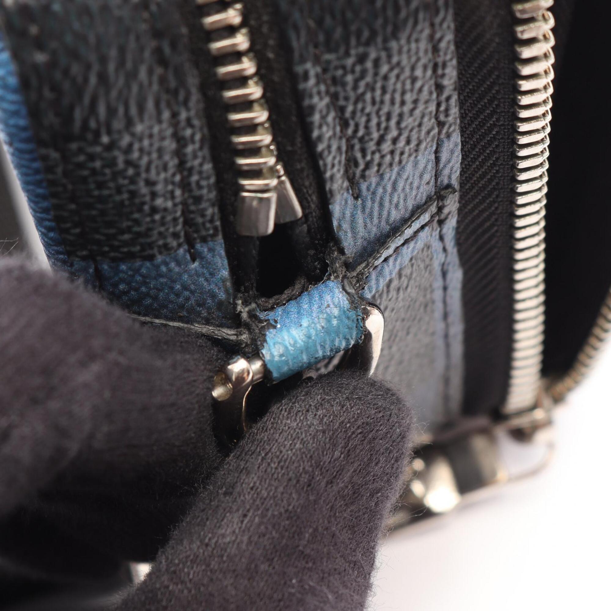 Louis Vuitton Black Blue Damier Graphite Coated Canvas Handbag Shoulder Bag (Pre-Owned)