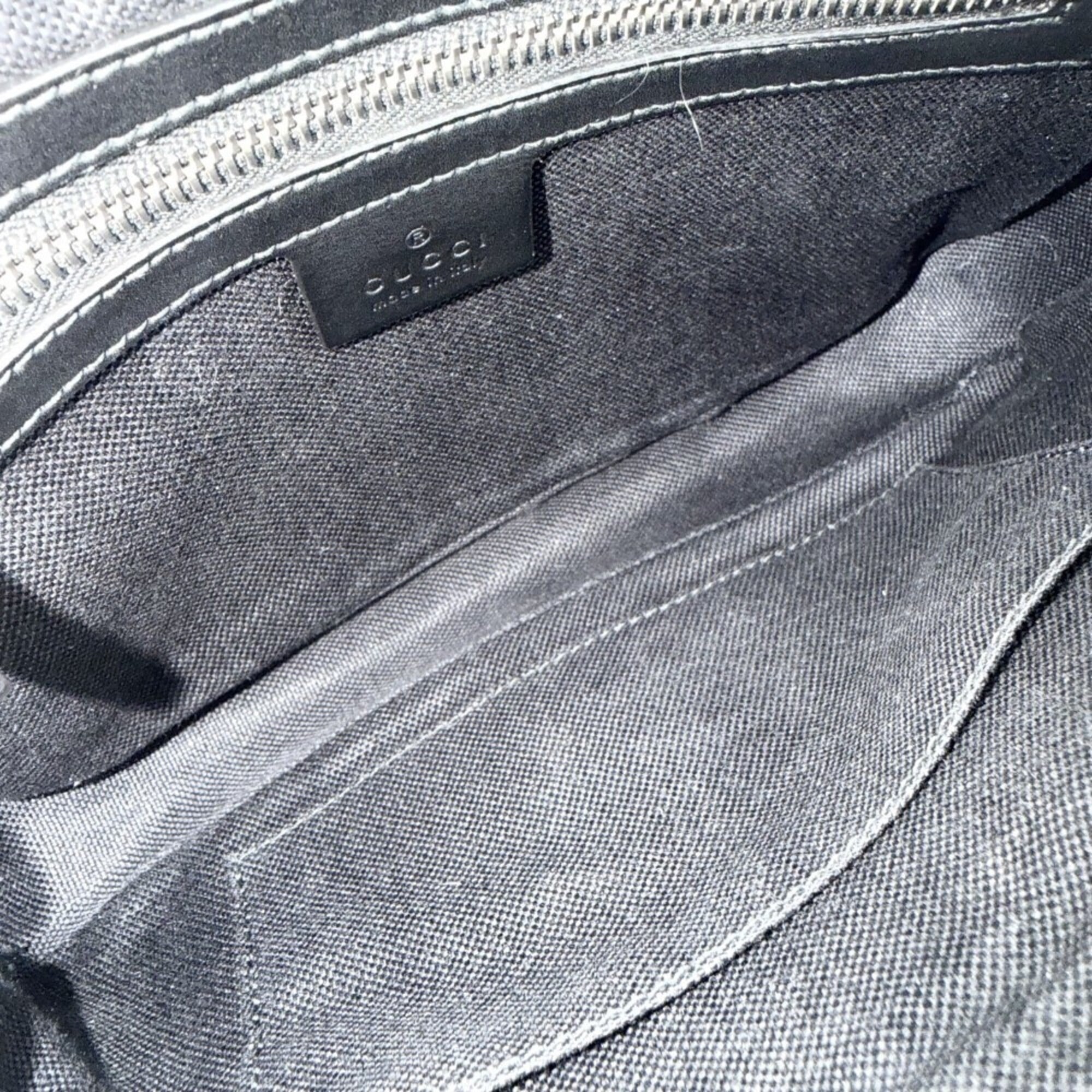 Gucci Black Gg Supreme Canvas Leather Fanny Pack Sling Bag (Pre-Owned)