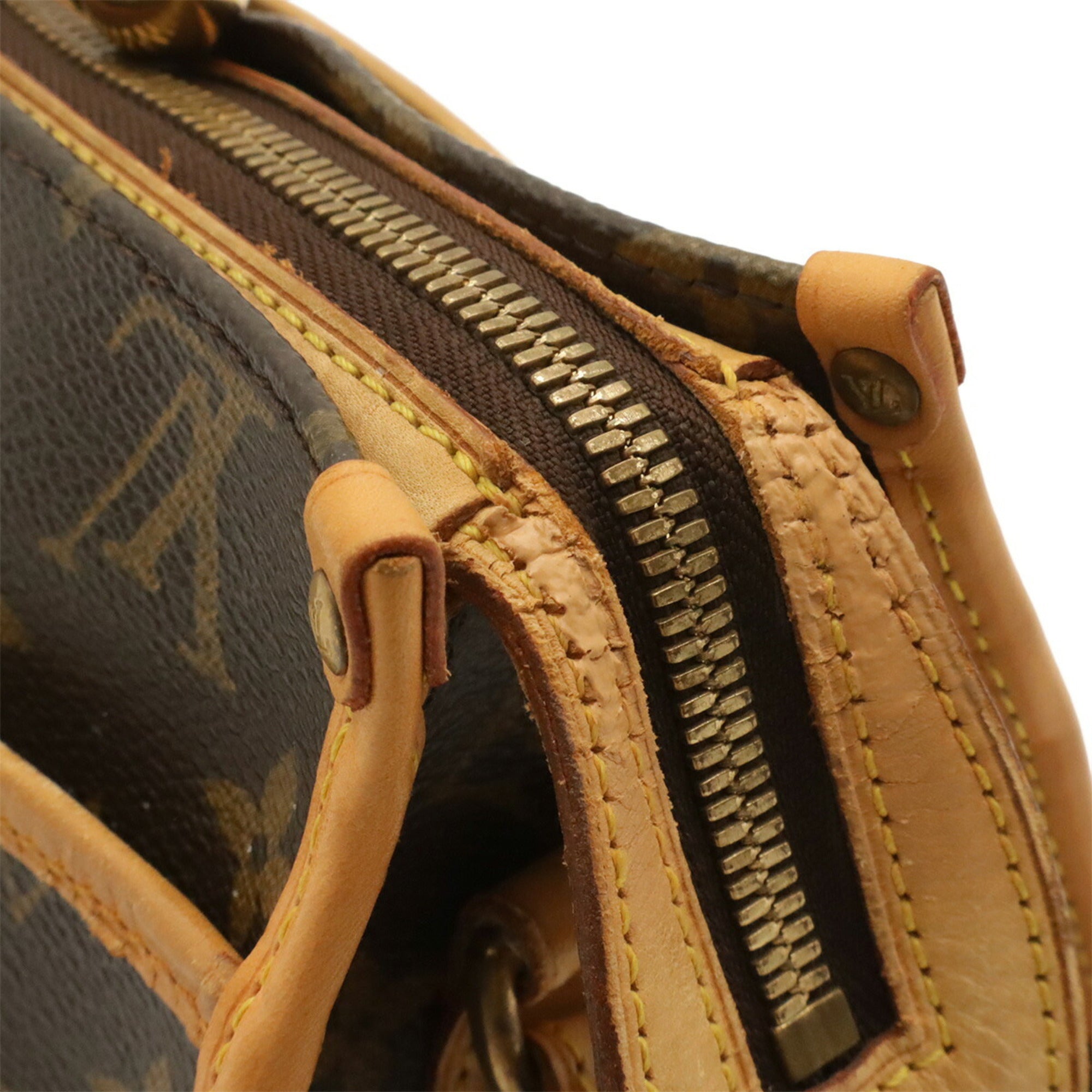Louis Vuitton Brown Monogram Monogram Shoulder Bag (Pre-Owned)