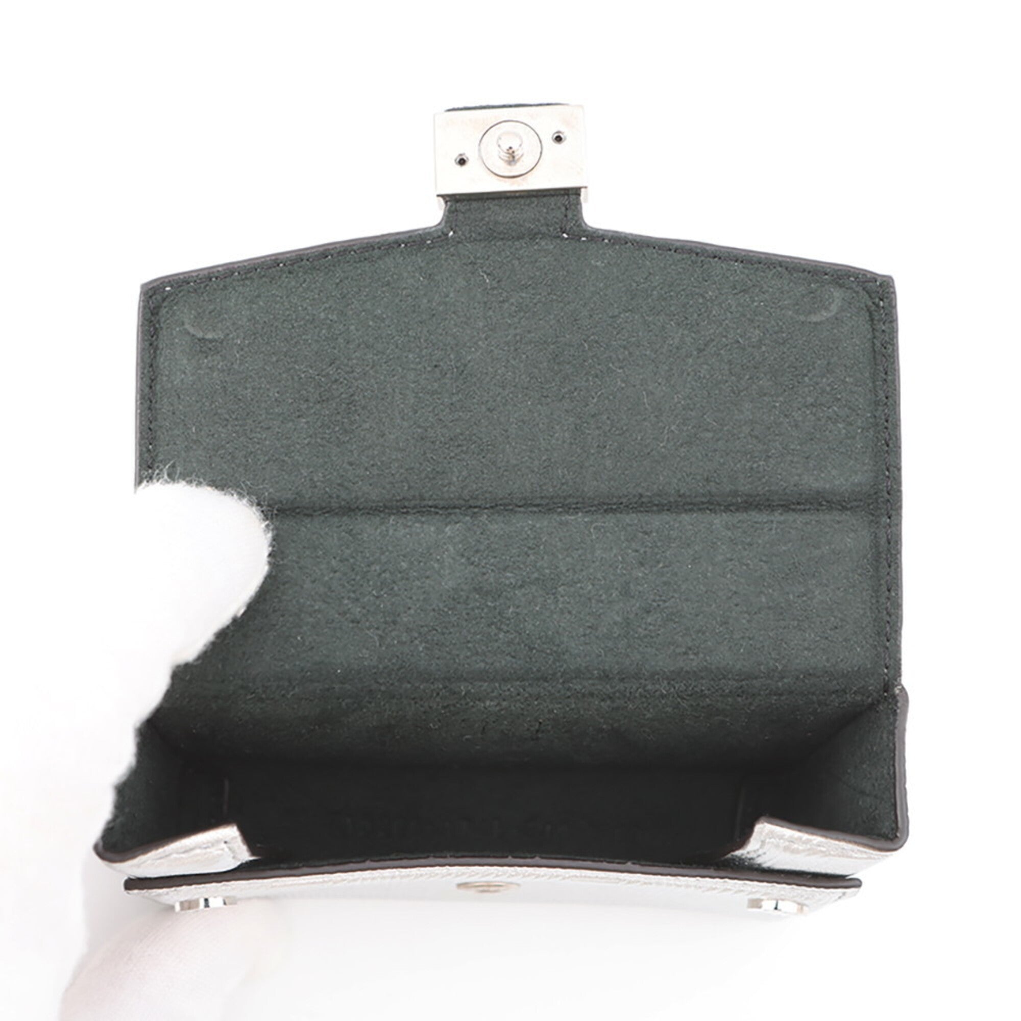 Fendi Baguette Silver Leather Pouch (Pre-Owned)