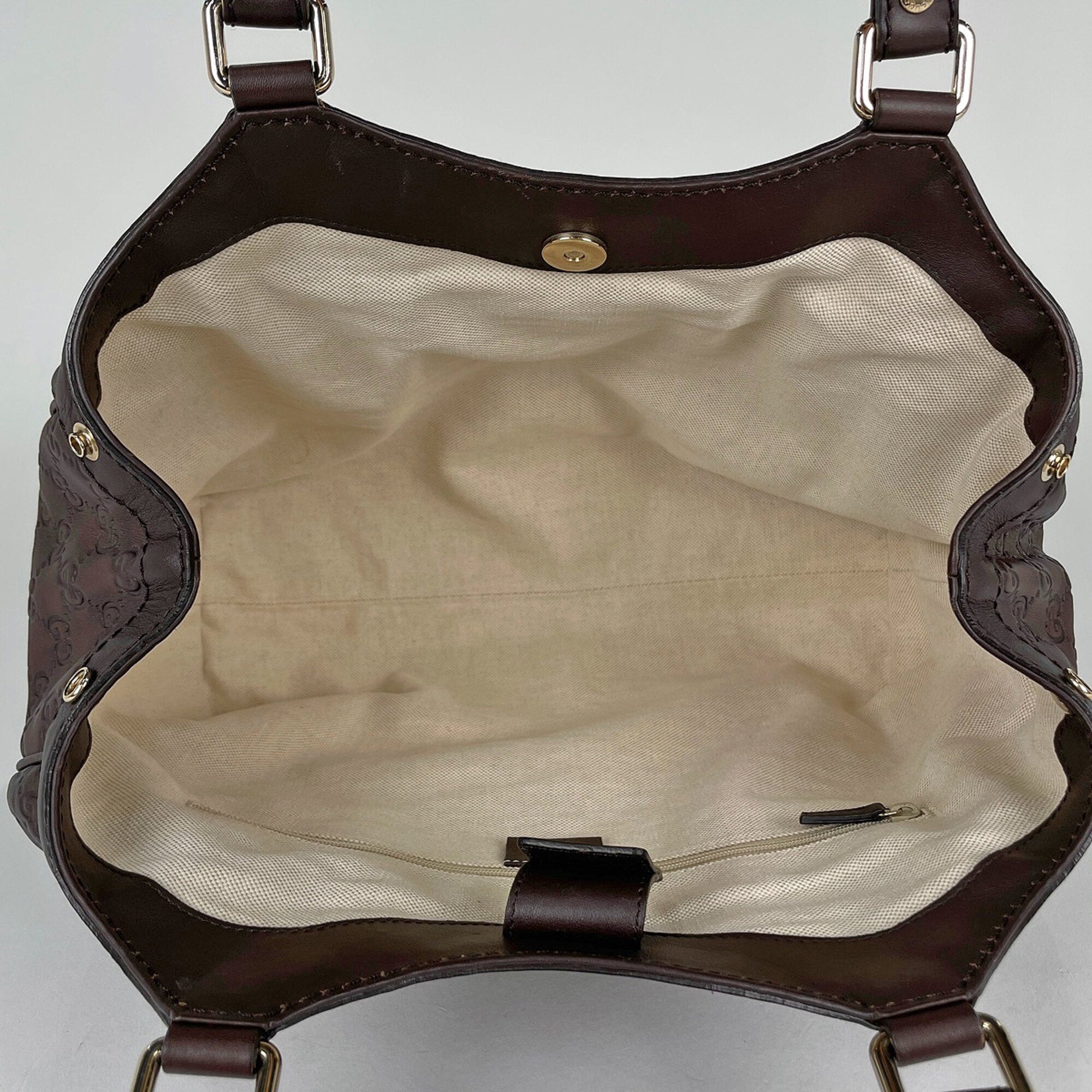 Gucci Sukey Brown Gg Leather Handbag (Pre-Owned)