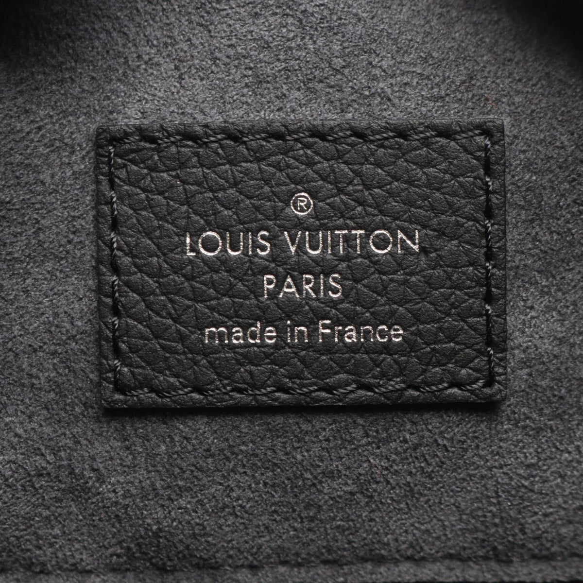 Louis Vuitton Black Mahina Leather Leather Handbag Shoulder Bag (Pre-Owned)