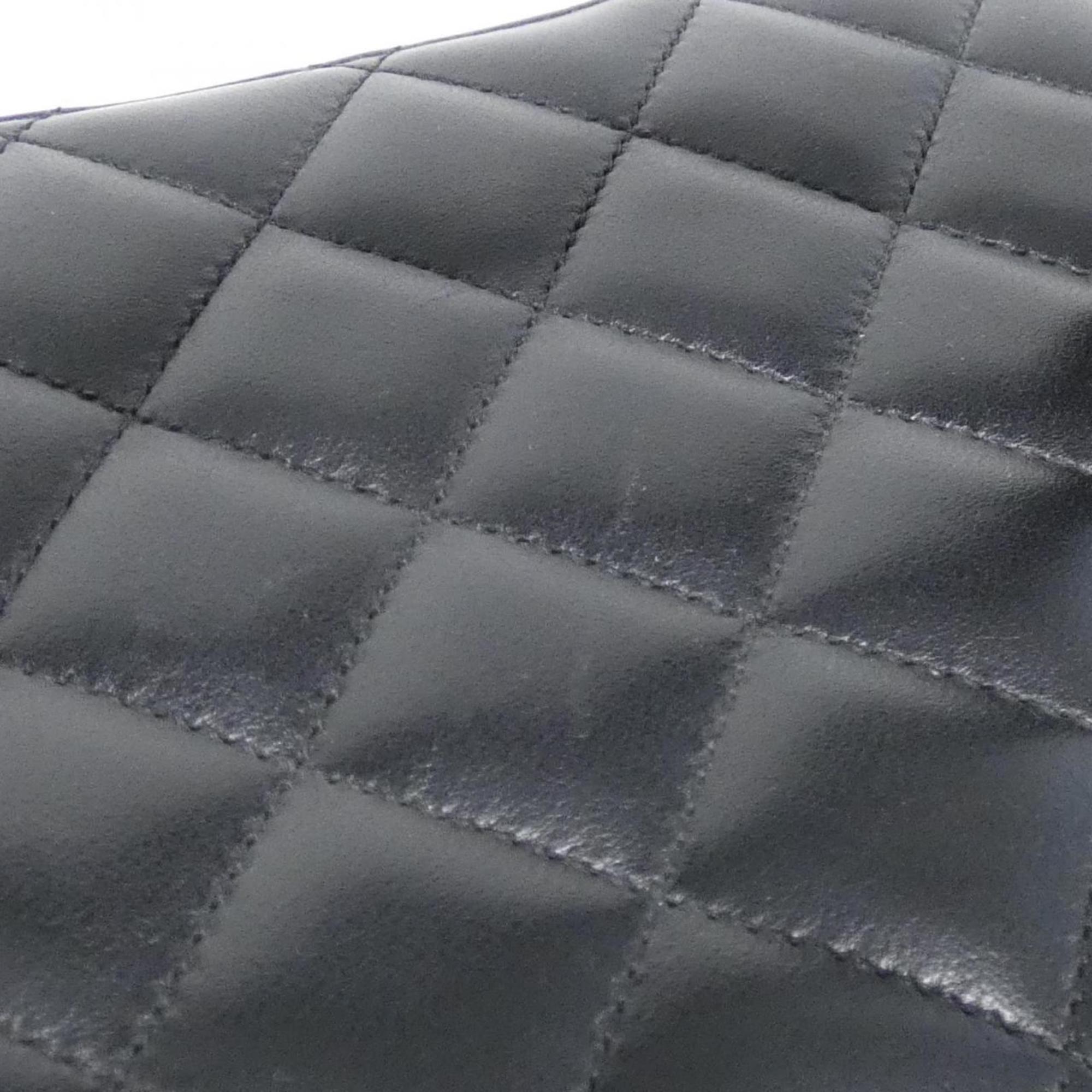 Chanel Black Leather Handbag (Pre-Owned)