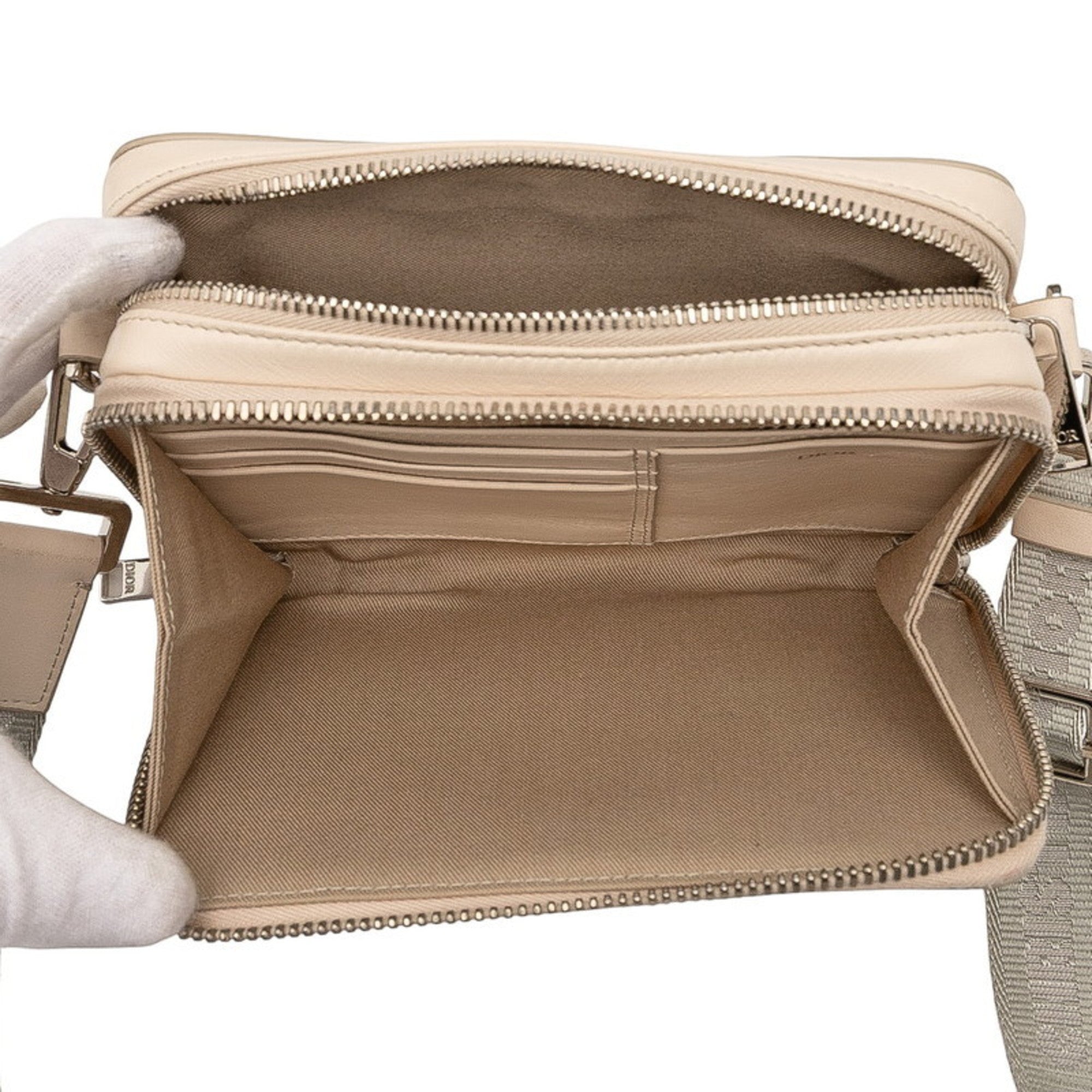 Christian Dior Beige Pvc Leather Shoulder Bag (Pre-Owned)