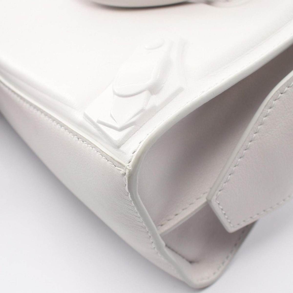 Balenciaga White Leather Handbag (Pre-Owned)