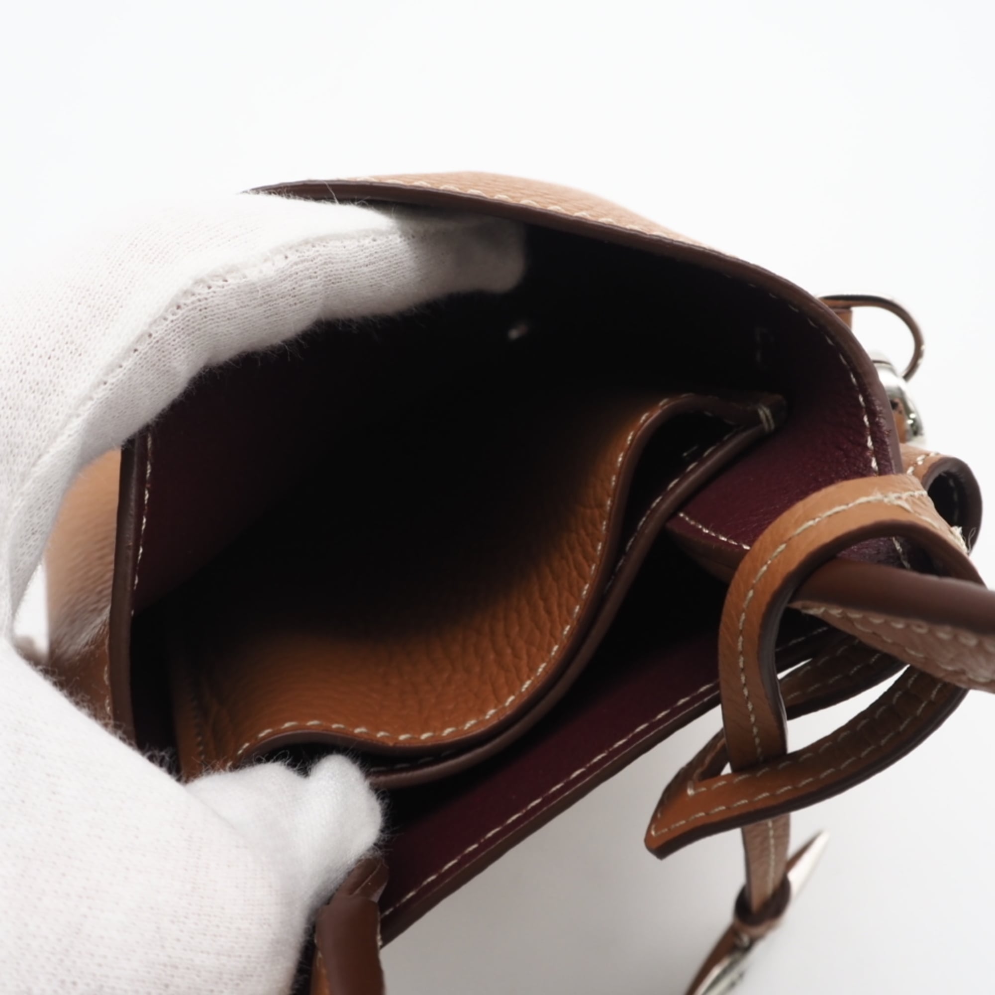 Tod's Brown Leather Handbag (Pre-Owned)