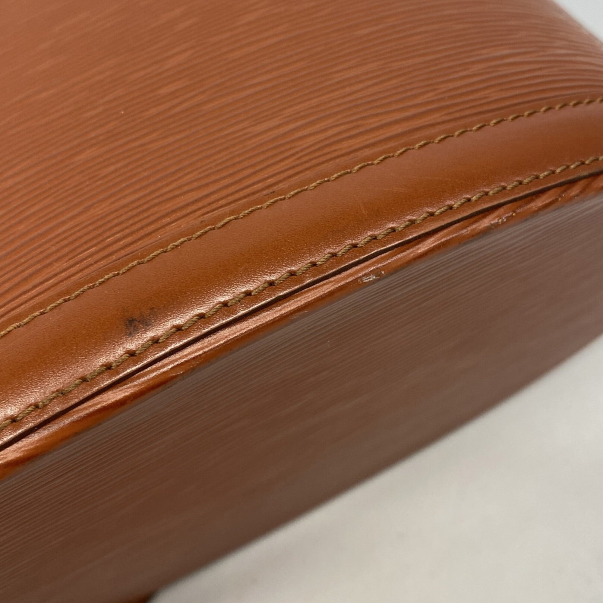 Louis Vuitton Kenyan Brown Shoulder Bag (Pre-Owned)