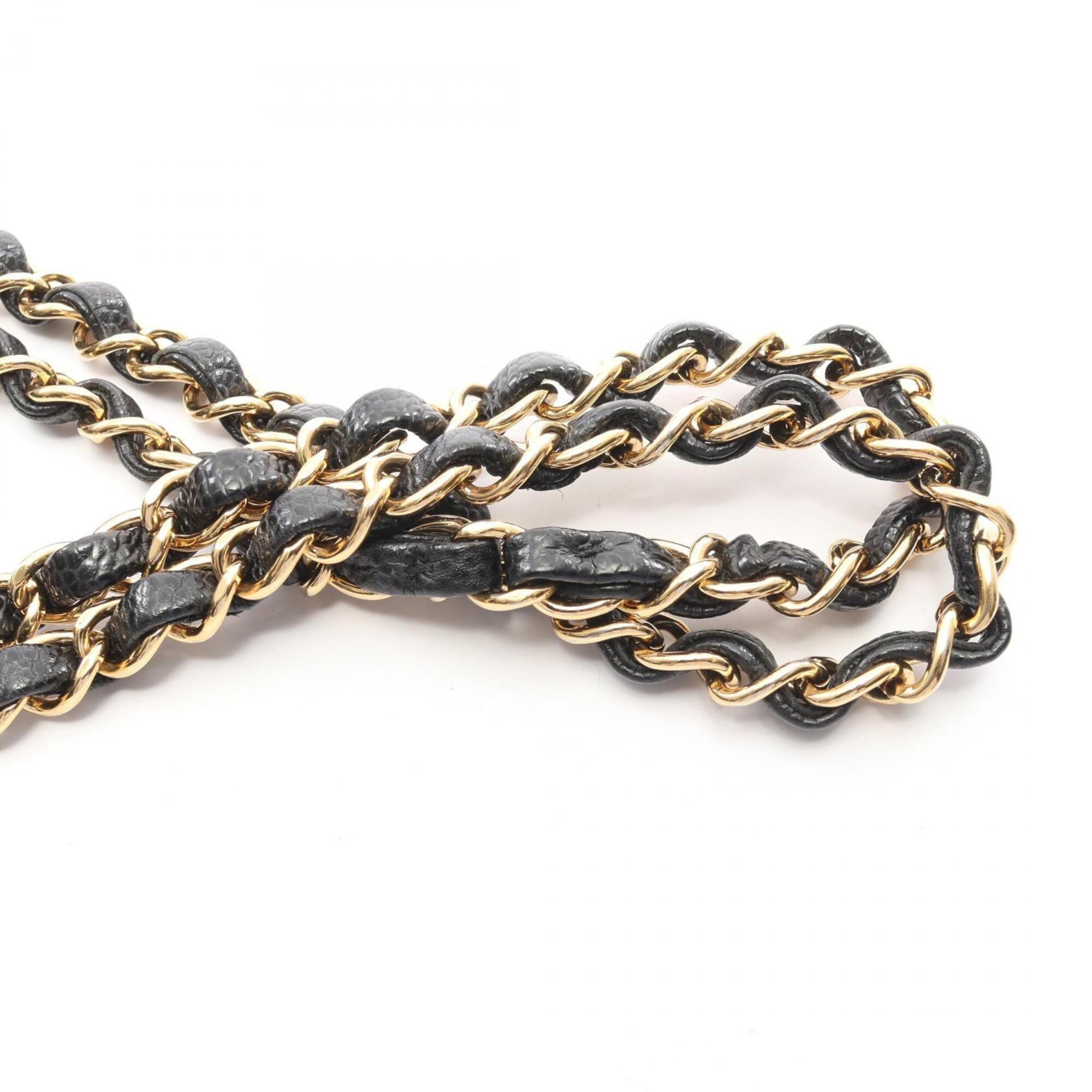 Chanel Black Grained Calfskin Handbag Shoulder Bag (Pre-Owned)