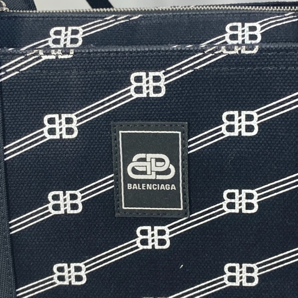 Balenciaga Black Cloth Handbag (Pre-Owned)