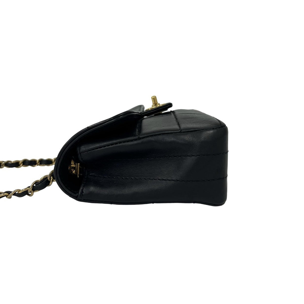 Chanel Black Leather Pochette Shoulder Bag (Pre-Owned)