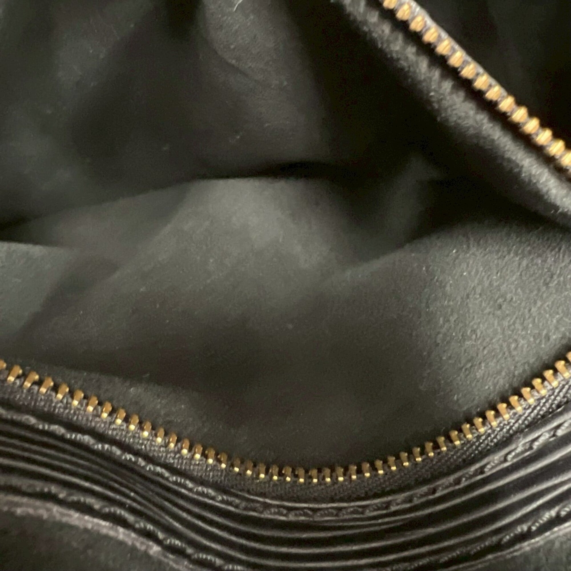 Louis Vuitton Black Leather Handbag Pochette Shoulder Bag (Pre-Owned)