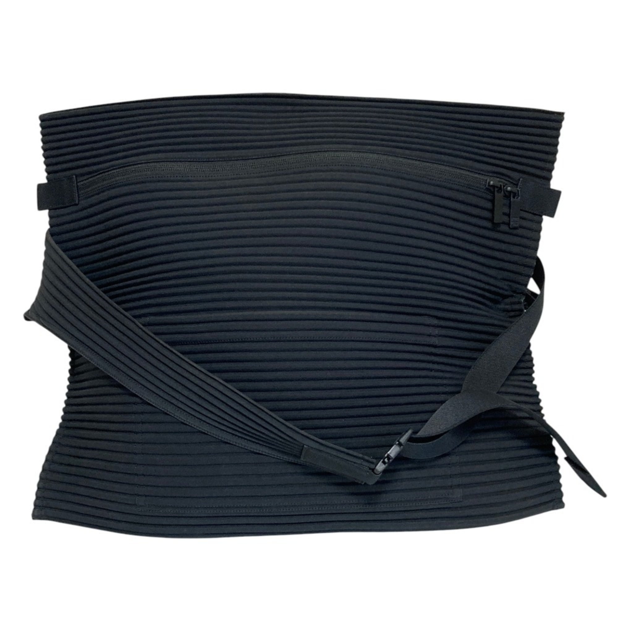 Issey Miyake Black Handbag (Pre-Owned)
