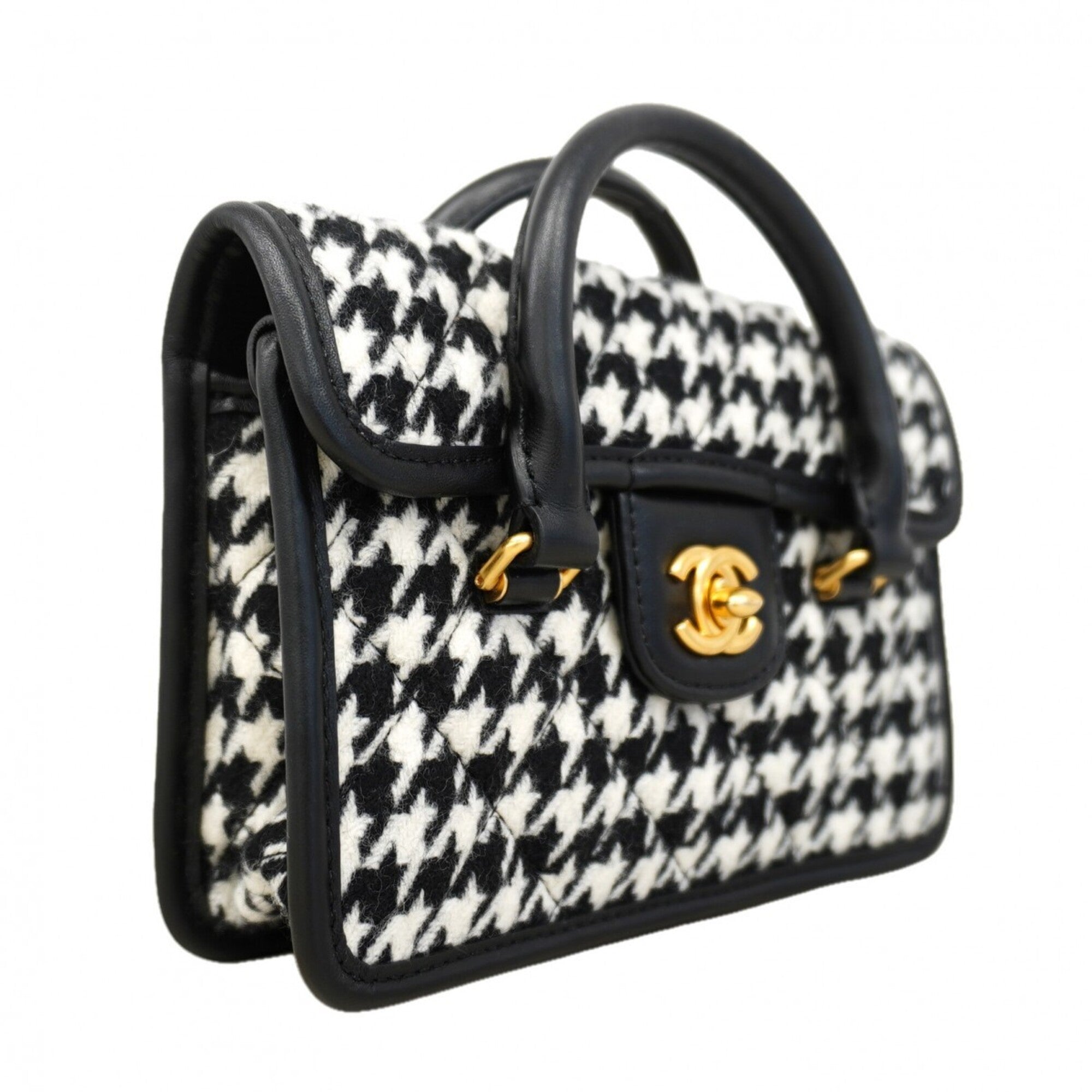 Chanel Black White Wool Handbag (Pre-Owned)