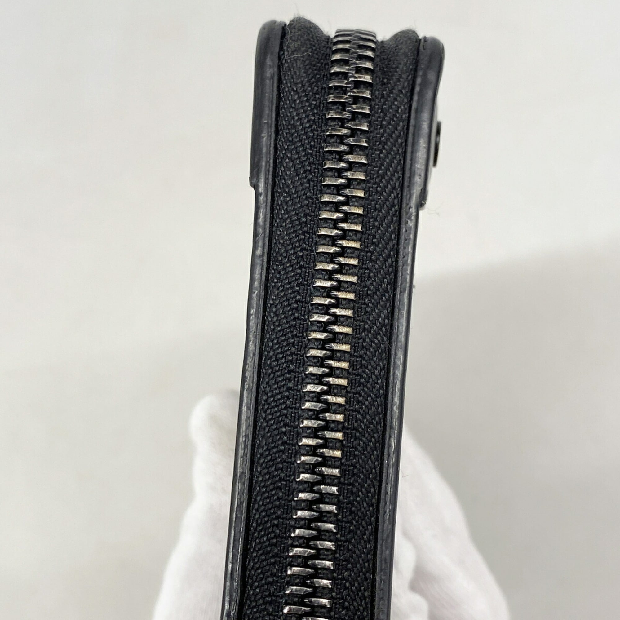 Louis Vuitton Black Long Wallet (Bi-Fold) (Pre-Owned)