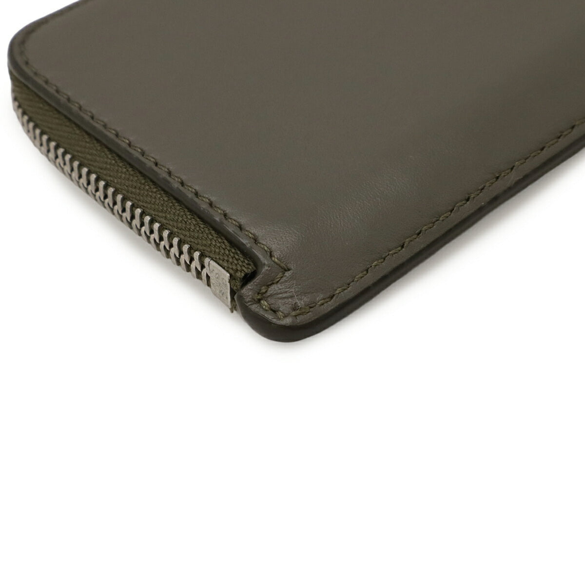 Loewe Gray Leather Coin Purse/Coin Case (Pre-Owned)