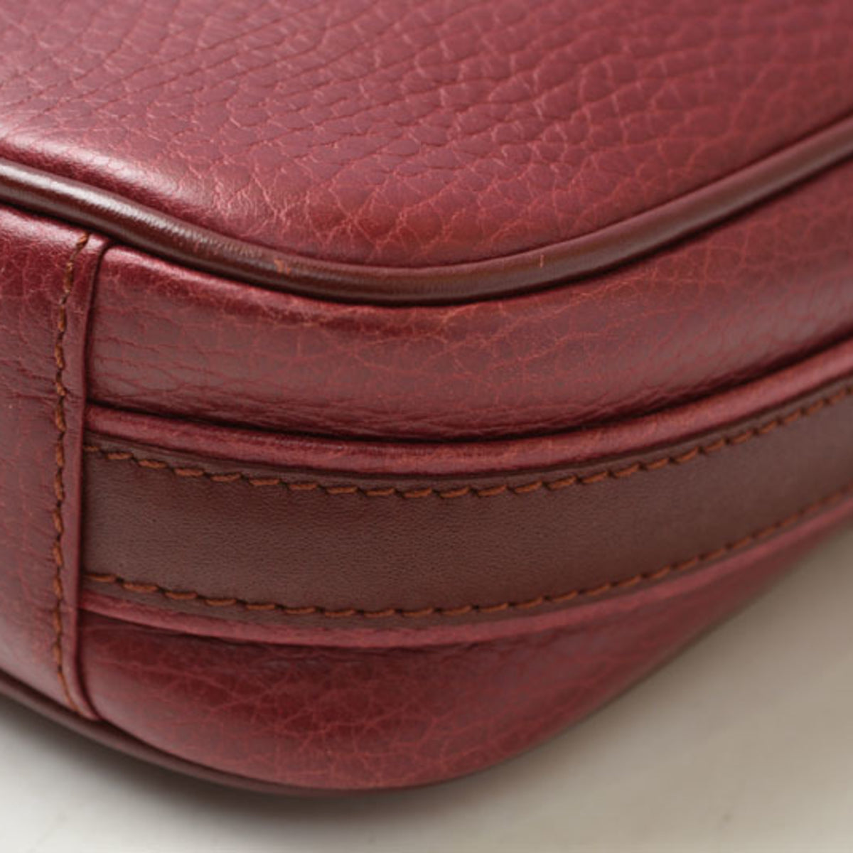 Cartier Must Bordeaux Leather Shoulder Bag (Pre-Owned)