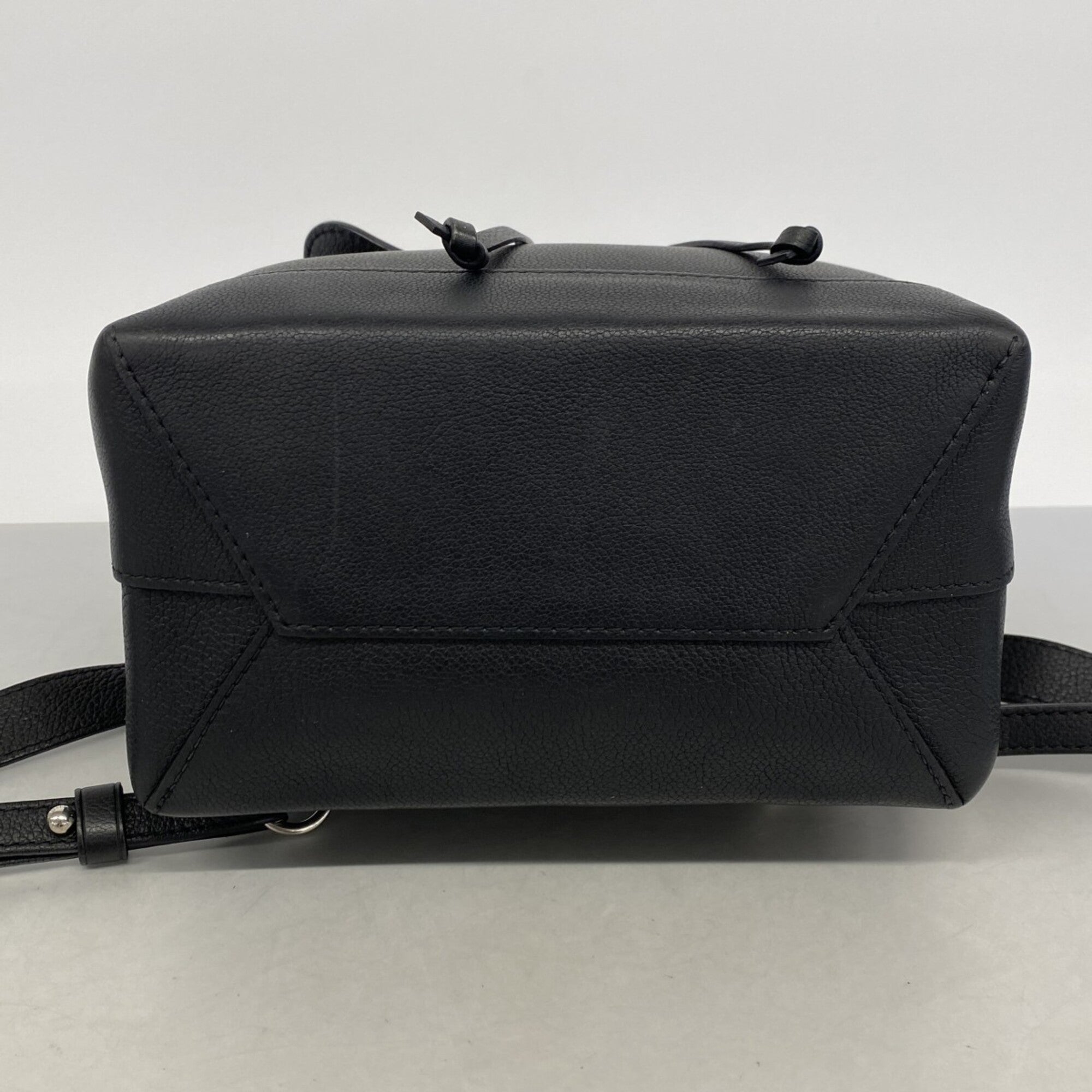 Louis Vuitton Noir Backpack (Pre-Owned)