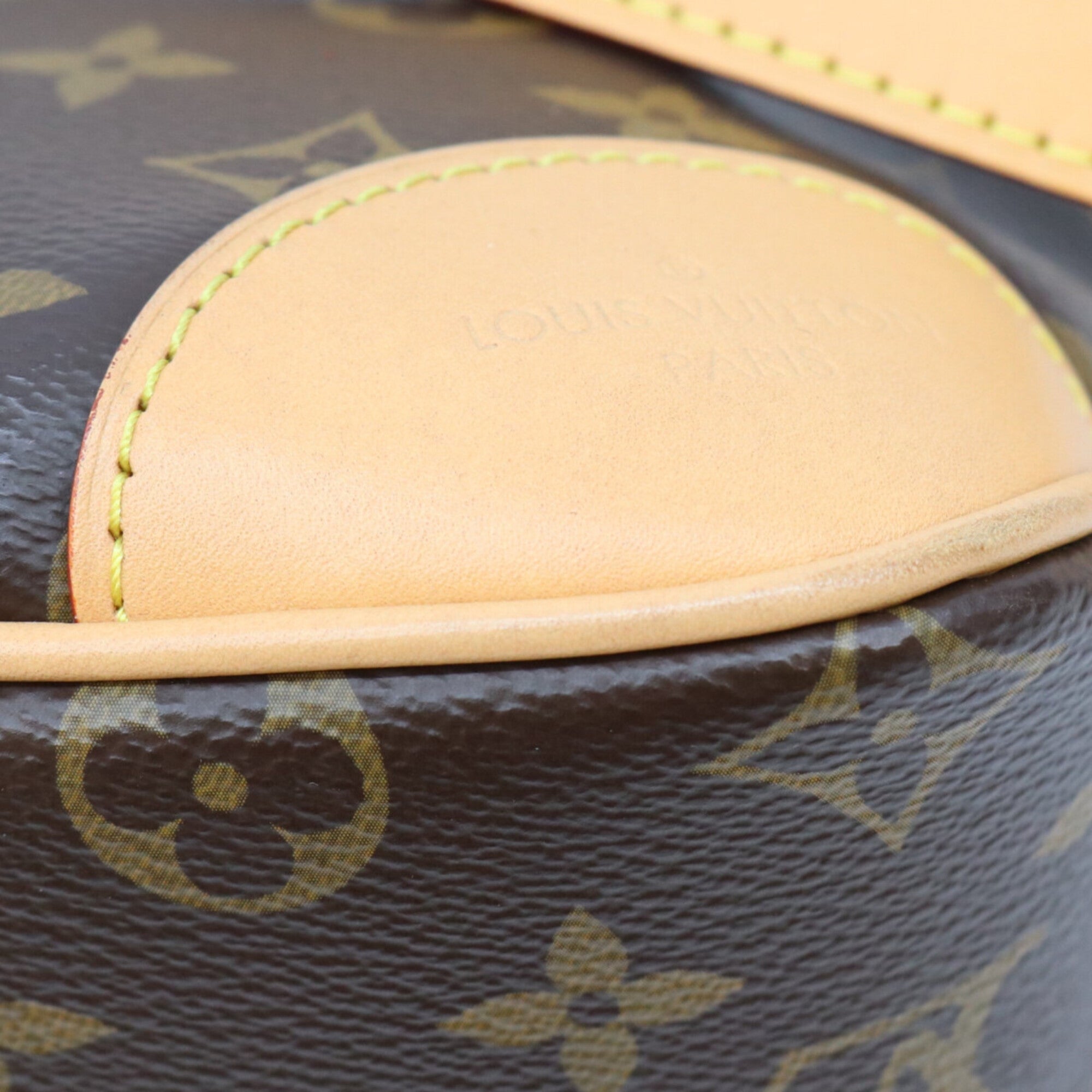 Louis Vuitton Brown Monogram Shoulder Bag (Pre-Owned)