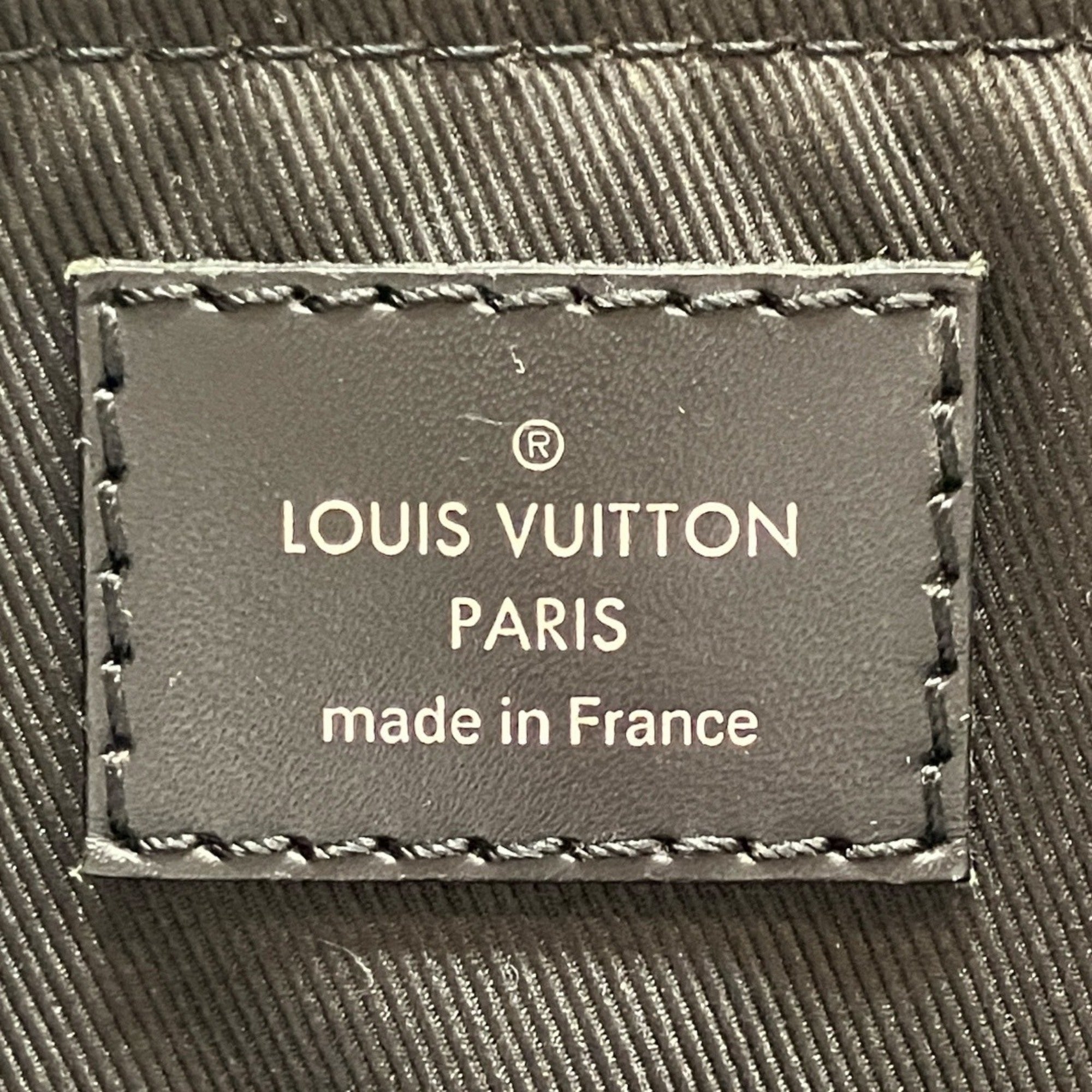 Louis Vuitton Gray Monogram Eclipse Monogram Eclipse Messenger Bag Shoulder Bag (Pre-Owned)