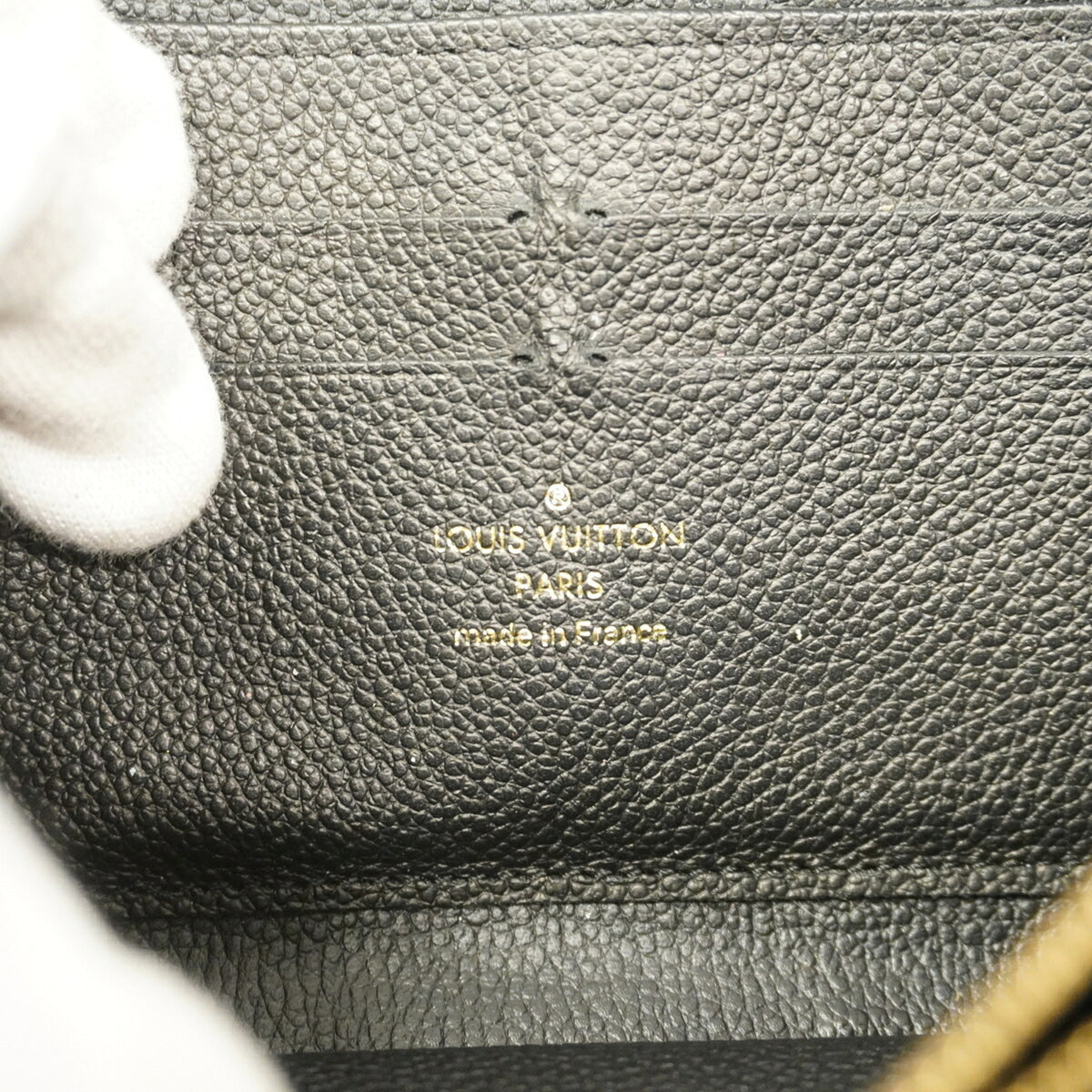 Louis Vuitton Noir Long Wallet (Bi-Fold) (Pre-Owned)