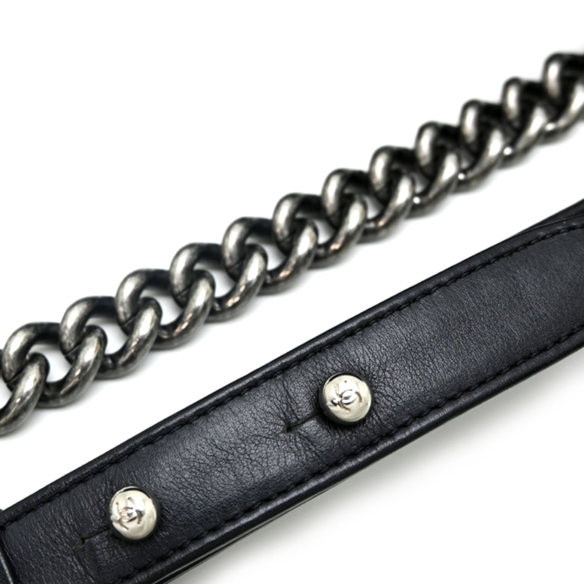 Chanel Boy Chanel Black Leather Shoulder Bag (Pre-Owned)