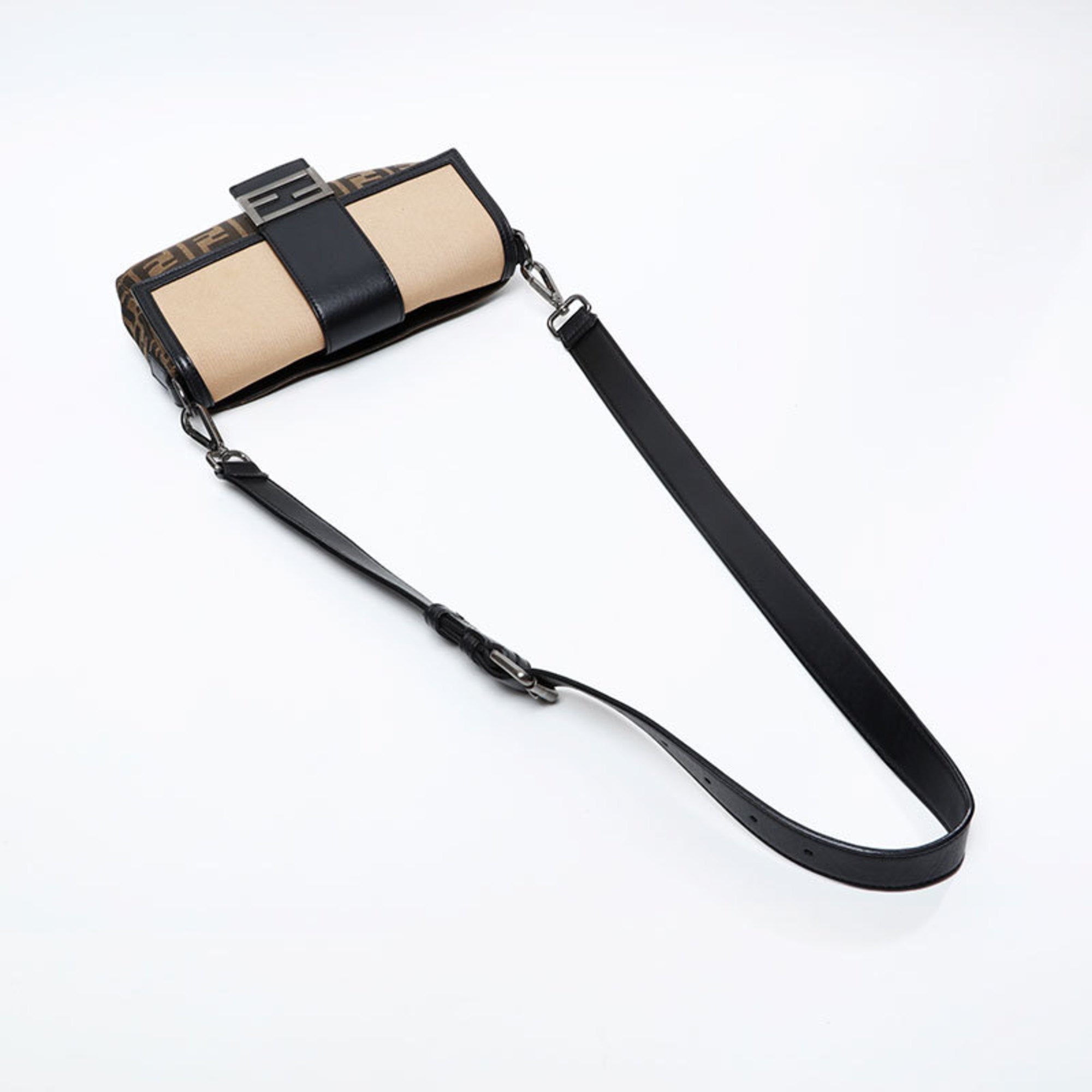 Fendi Zucca Brown Shoulder Bag (Pre-Owned)