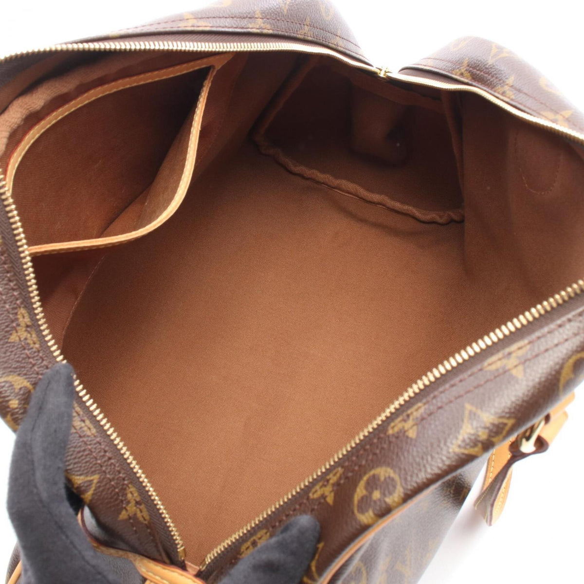 Louis Vuitton Brown Monogram Monogram Leather Handbag Shoulder Bag (Pre-Owned)