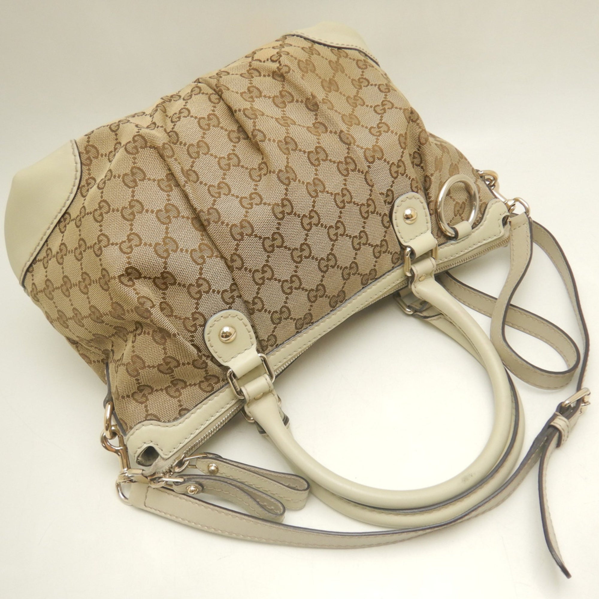 Gucci Beige Gg Canvas Leather Handbag (Pre-Owned)