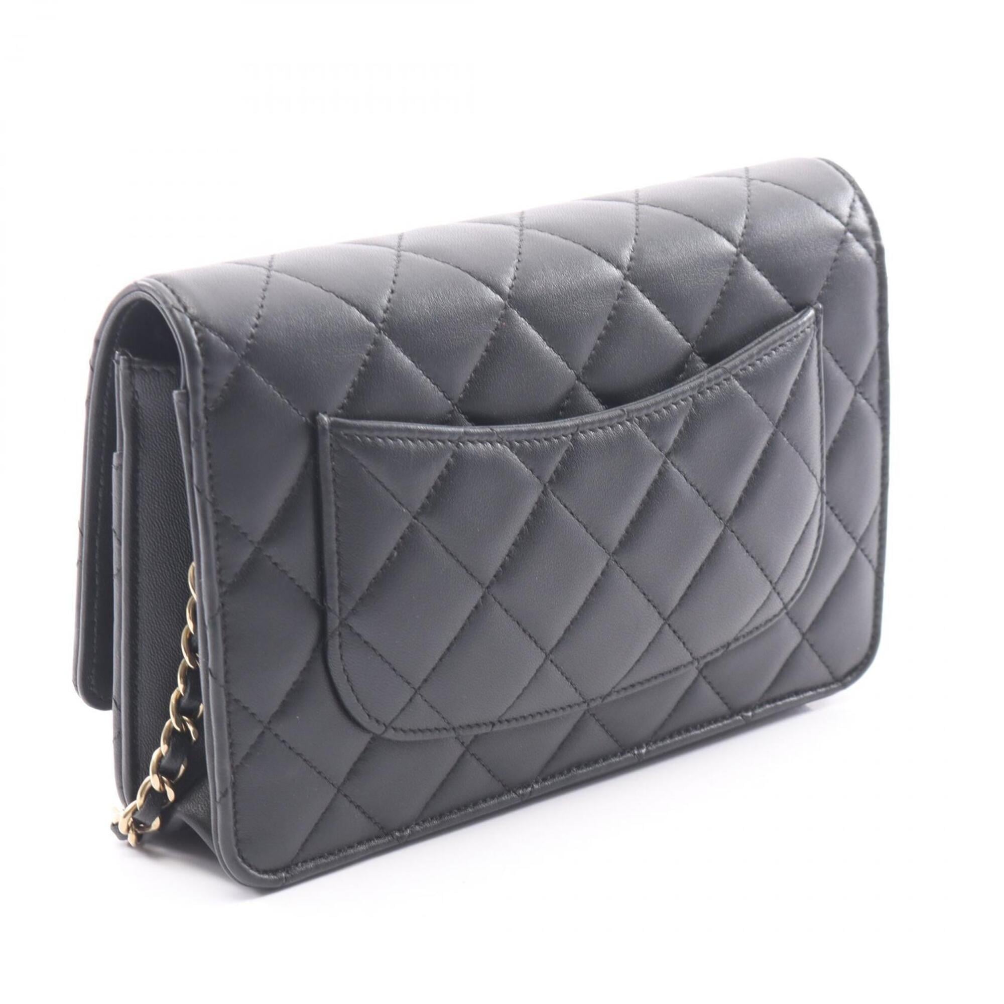 Chanel Black Leather Handbag Shoulder Bag (Pre-Owned)