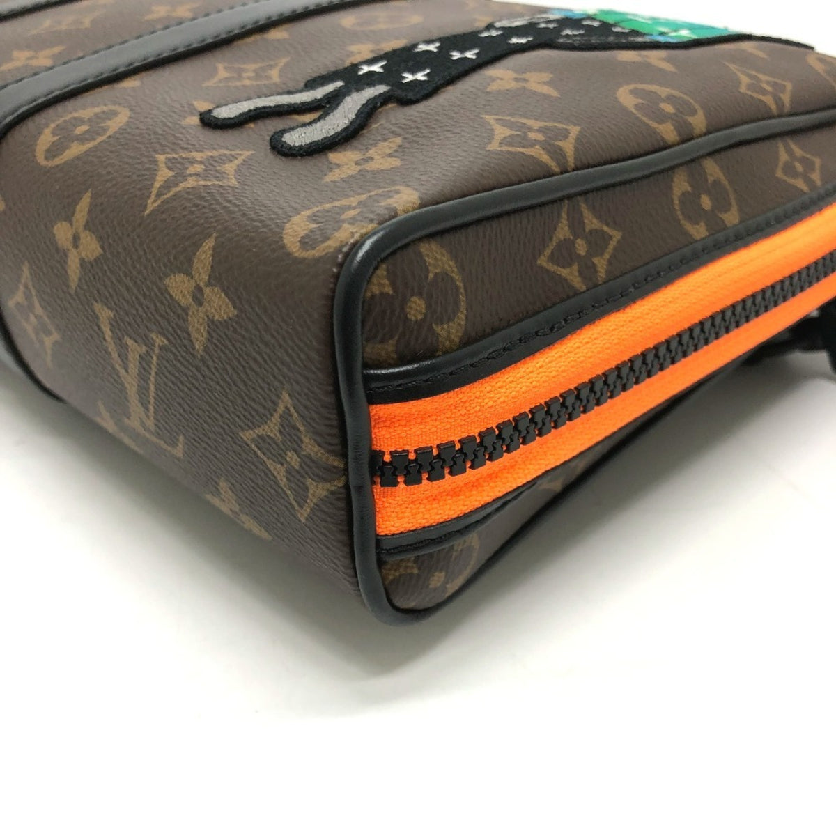 Louis Vuitton Brown Monogram Monogram Handbag (Pre-Owned)