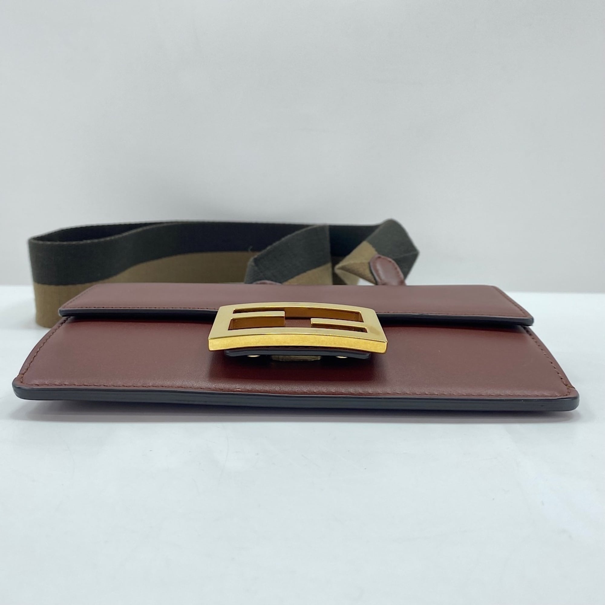 Fendi Brown Shoulder Bag (Pre-Owned)