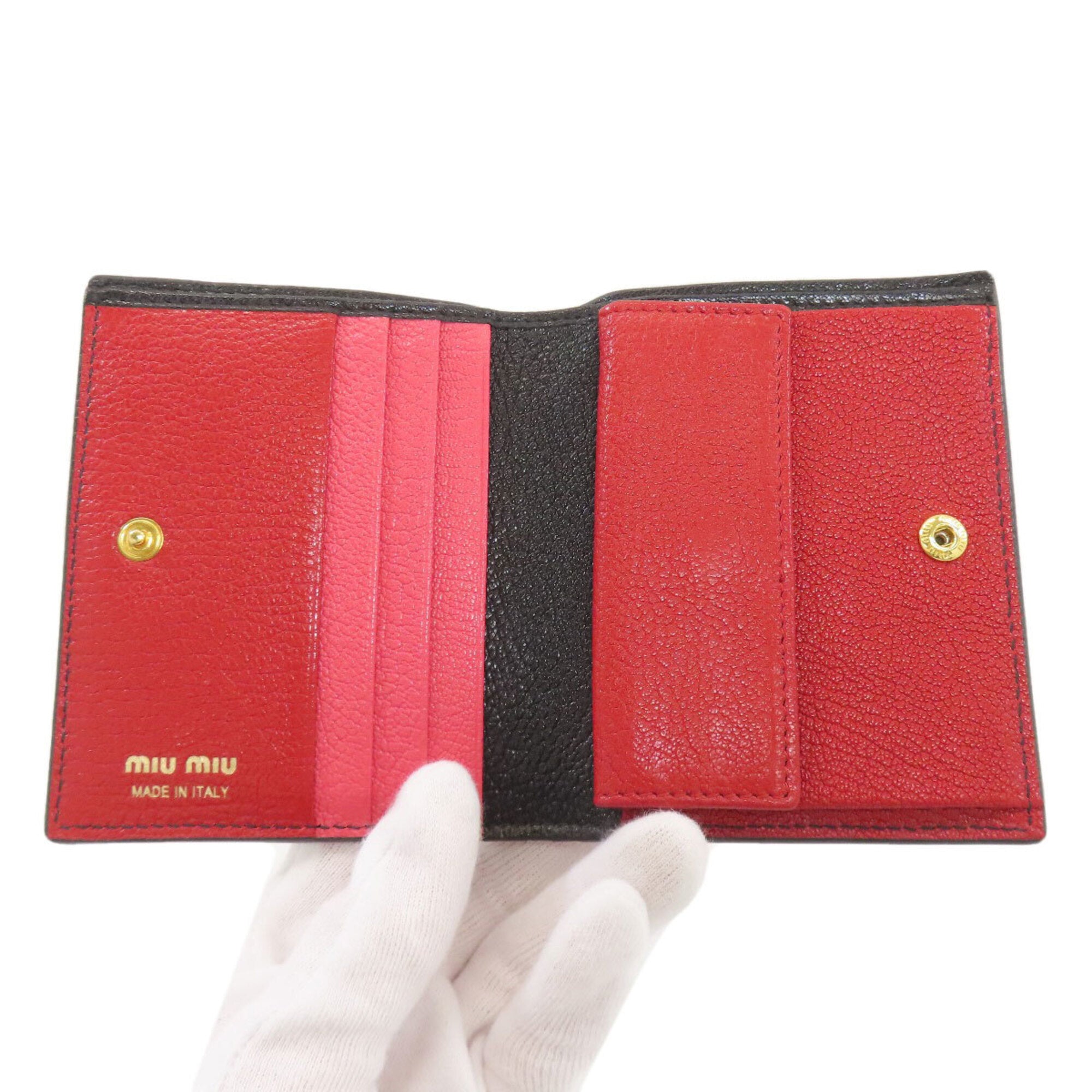 Miu Miu Black Leather Wallet (Bi-Fold) (Pre-Owned)