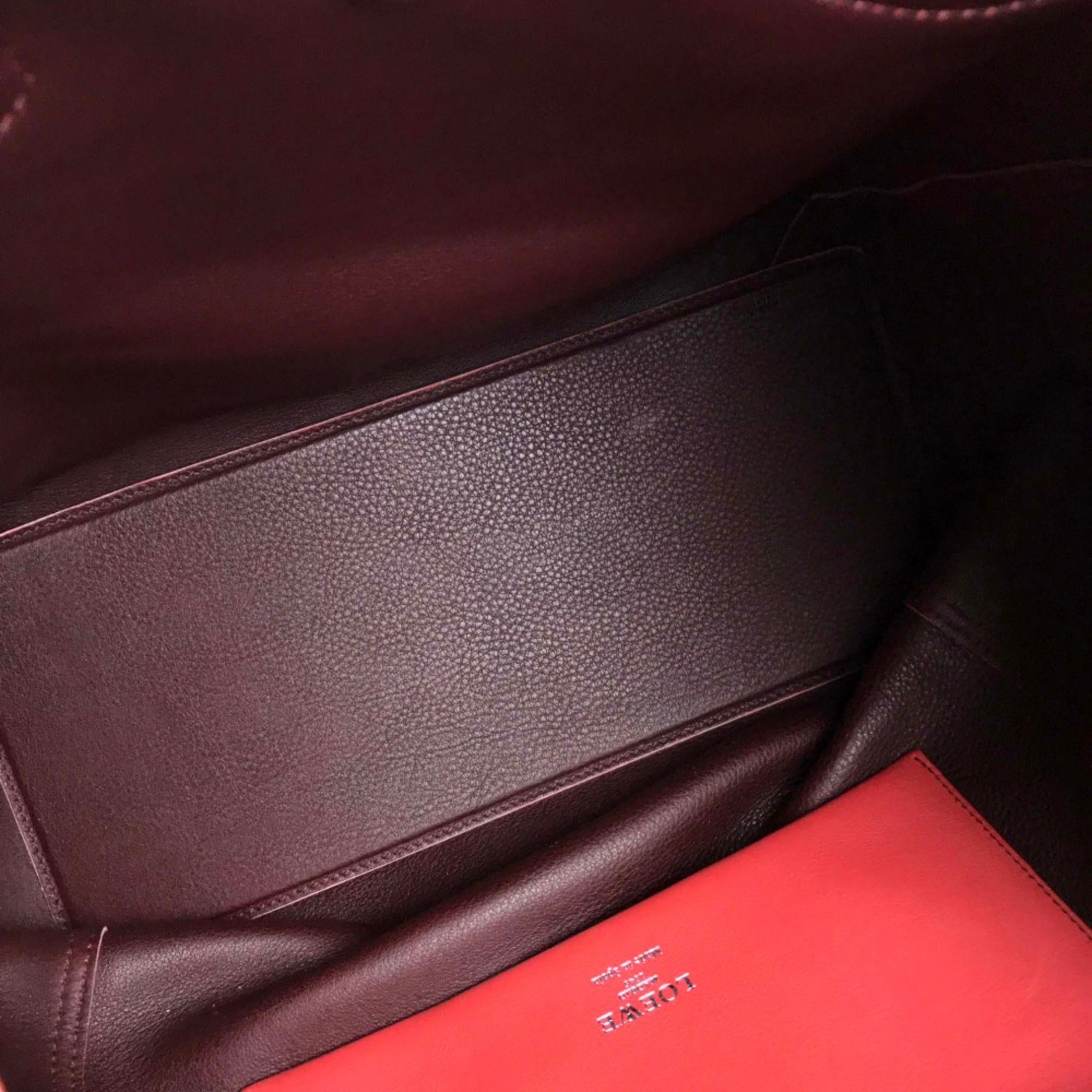 Loewe Red Leather Tote Bag (Pre-Owned)