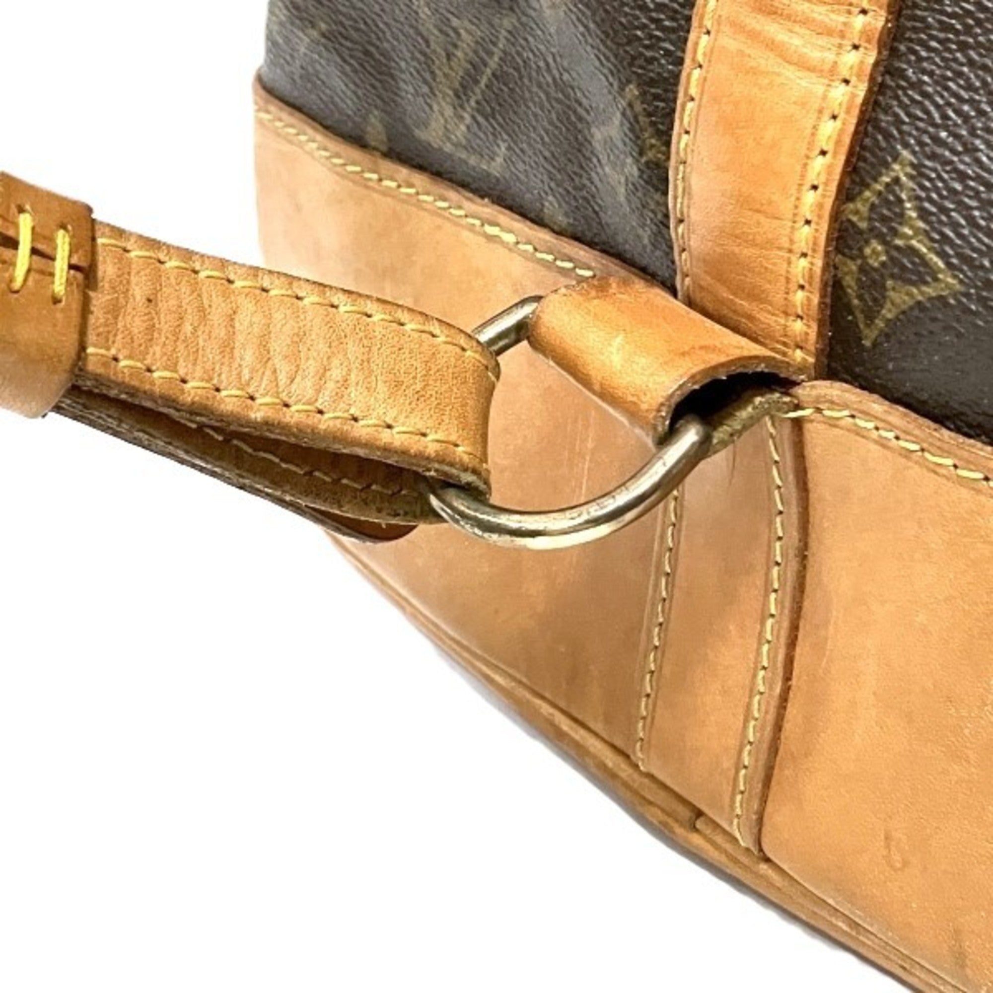 Louis Vuitton Brown Monogram Monogram Shoulder Bag (Pre-Owned)