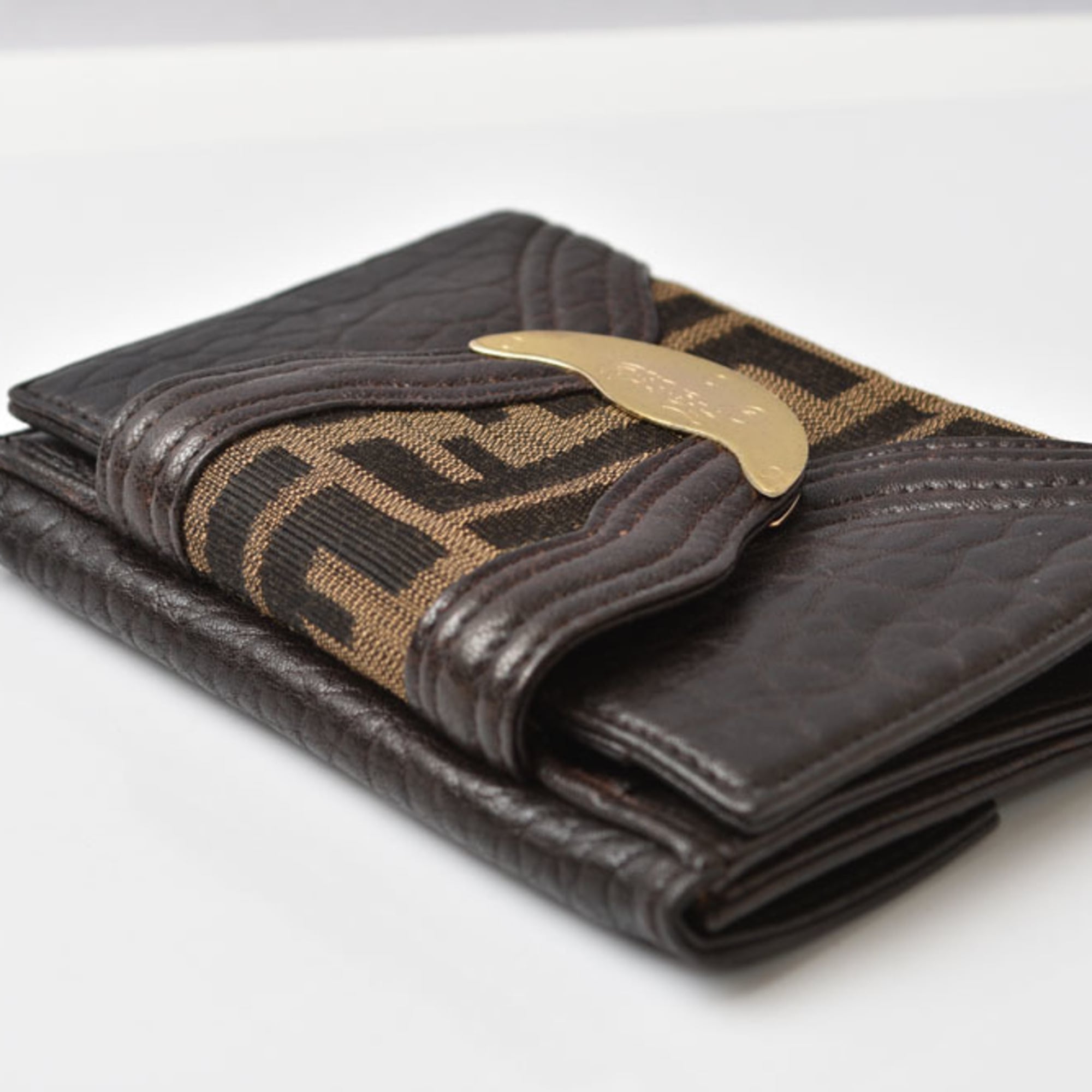 Fendi Brown Leather Wallet (Bi-Fold) (Pre-Owned)