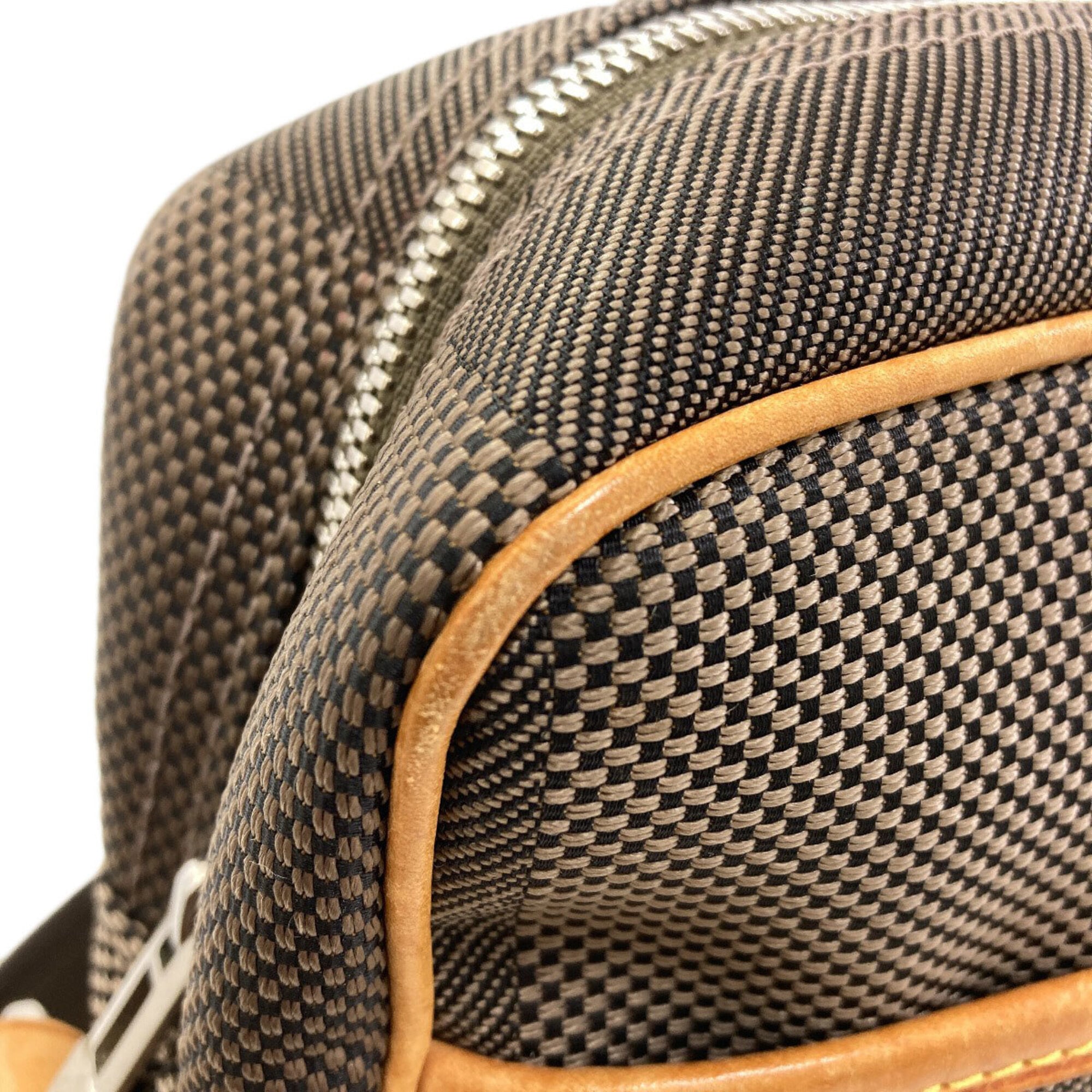 Louis Vuitton Brown Damier Geant Shoulder Bag (Pre-Owned)