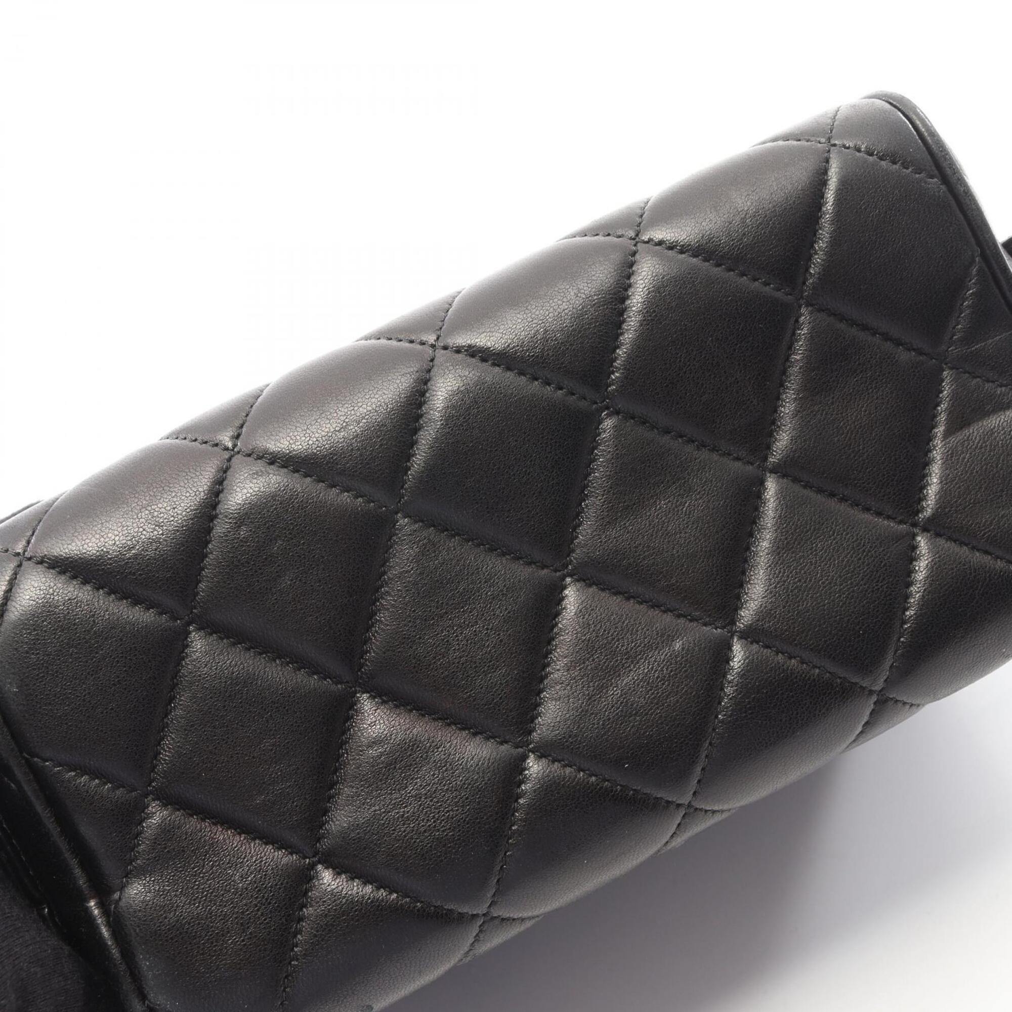 Chanel Black Leather Handbag (Pre-Owned)