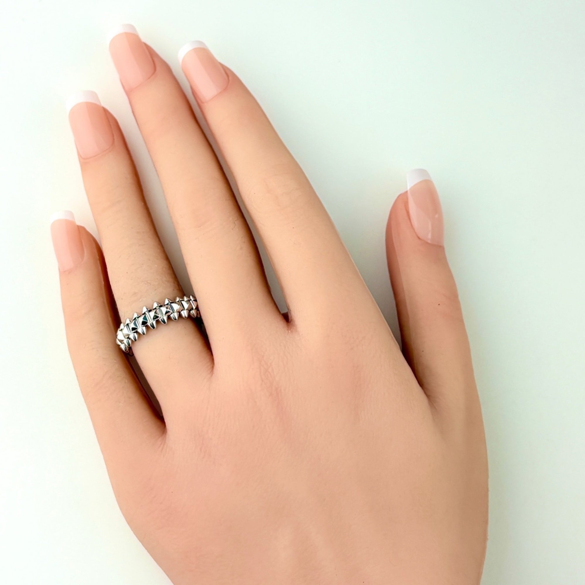 Cartier Band Ring (Pre-Owned)