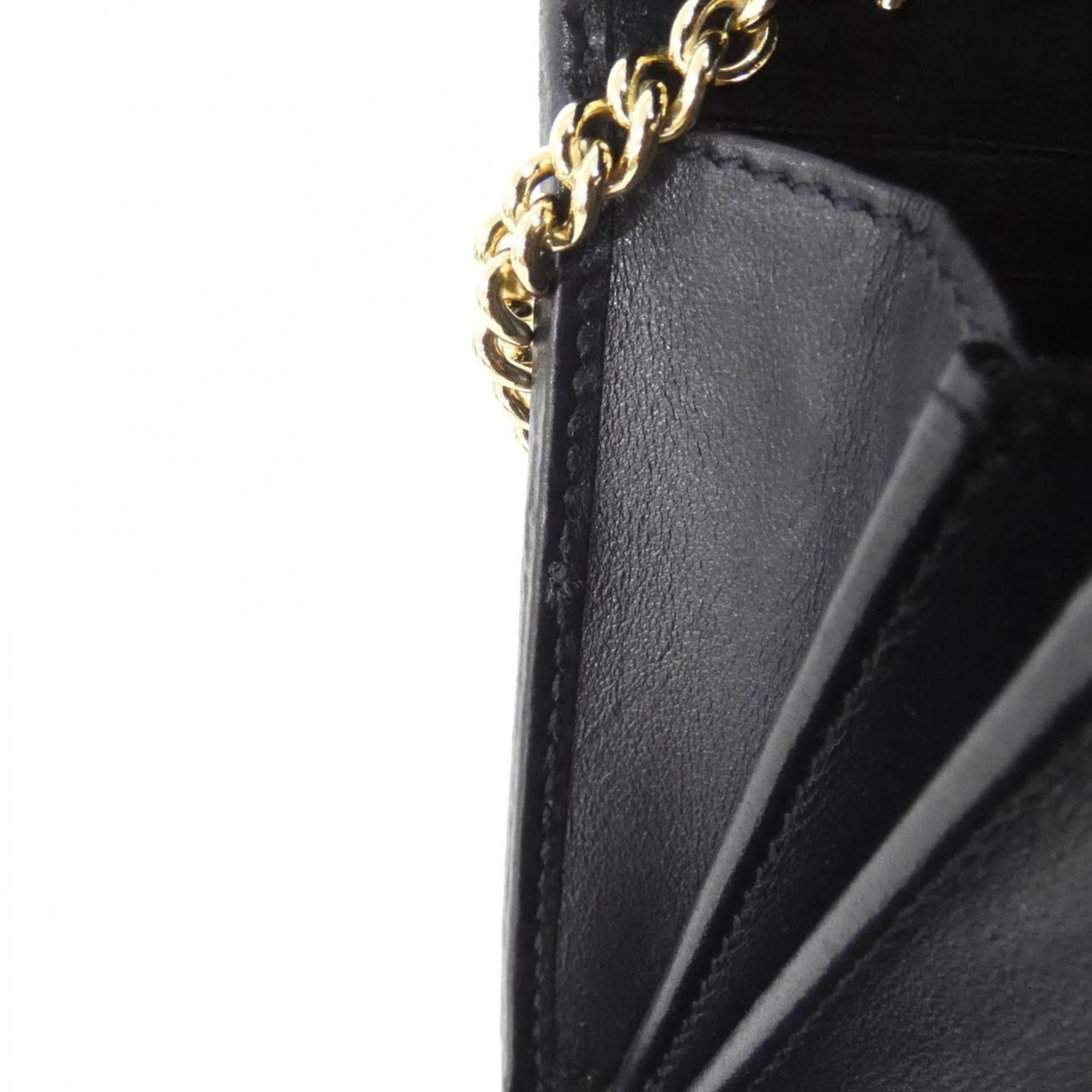 Gucci Beige Navy Canvas Leather Chain/Shoulder Wallet (Pre-Owned)