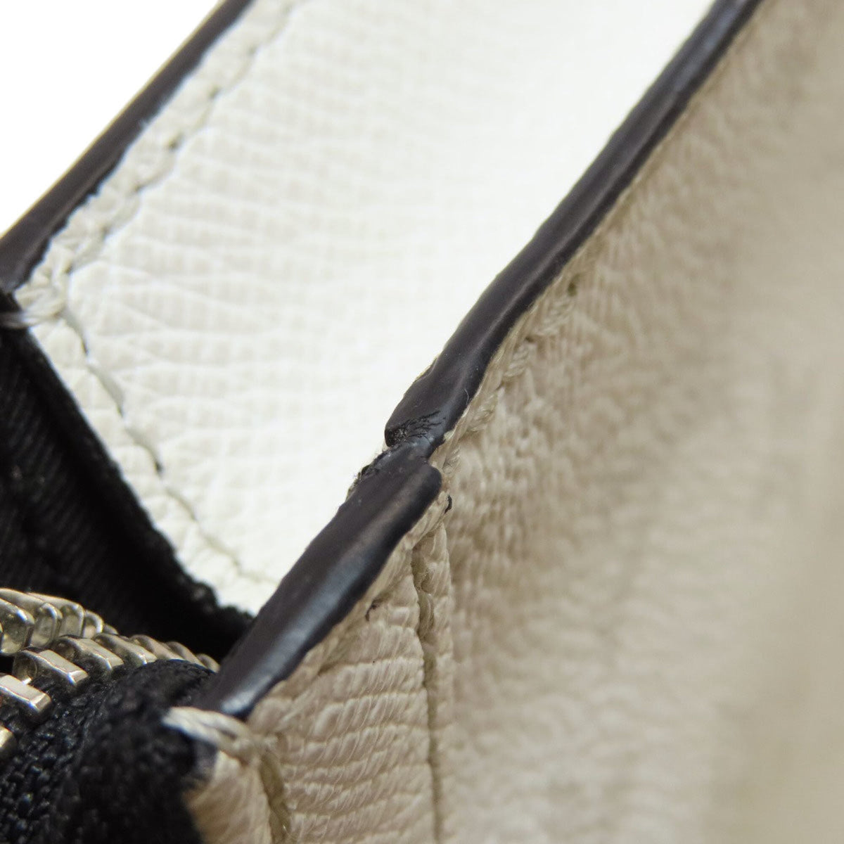 Louis Vuitton Monogram White Taigarama Shoulder Bag (Pre-Owned)