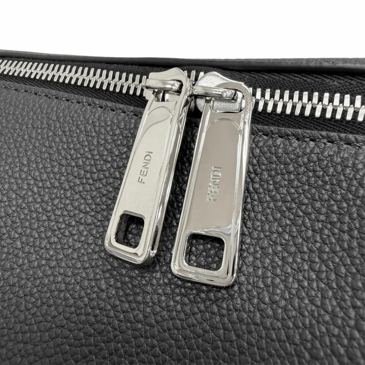 Fendi Black Shoulder Bag (Pre-Owned)