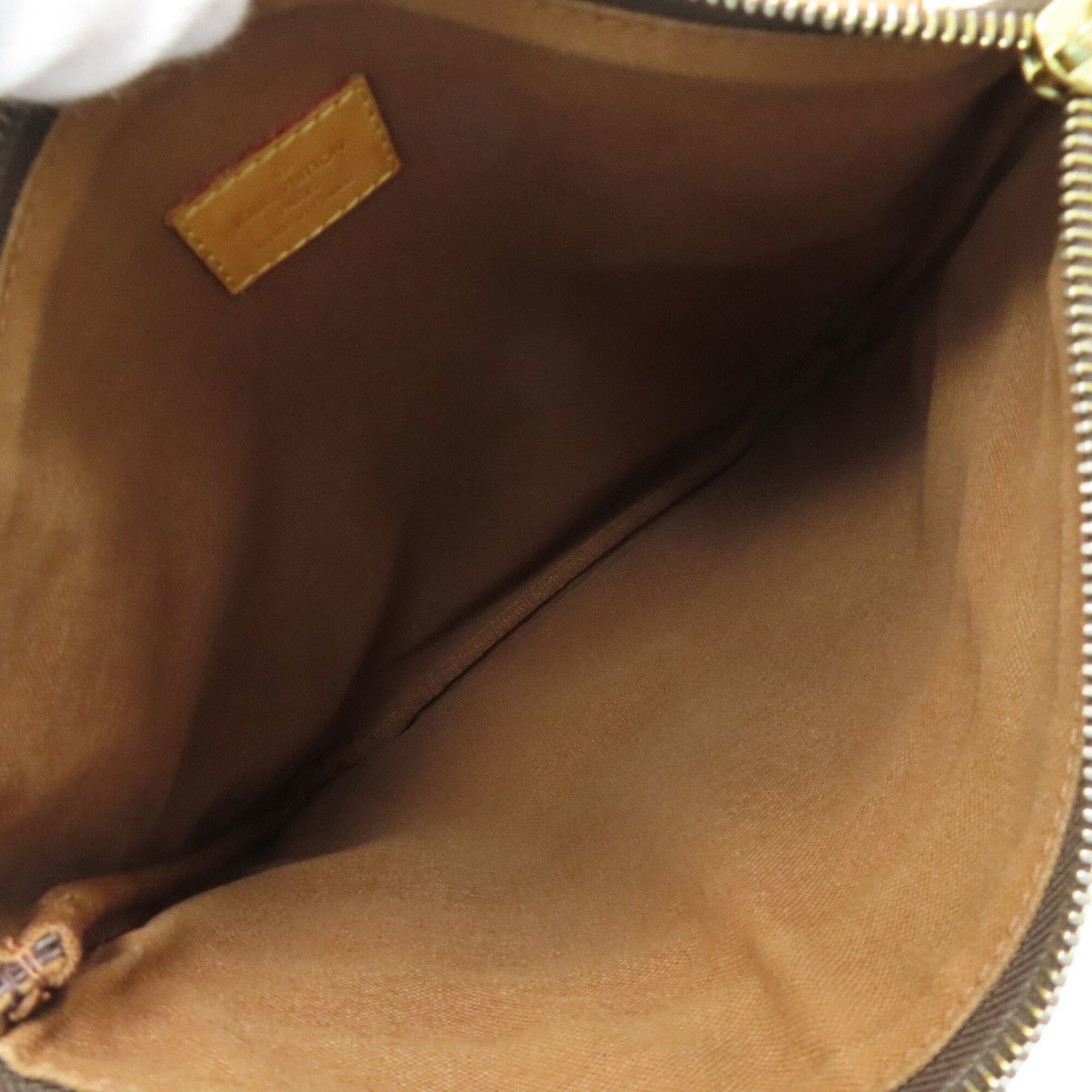 Louis Vuitton Monogram Monogram Pochette Shoulder Bag (Pre-Owned)